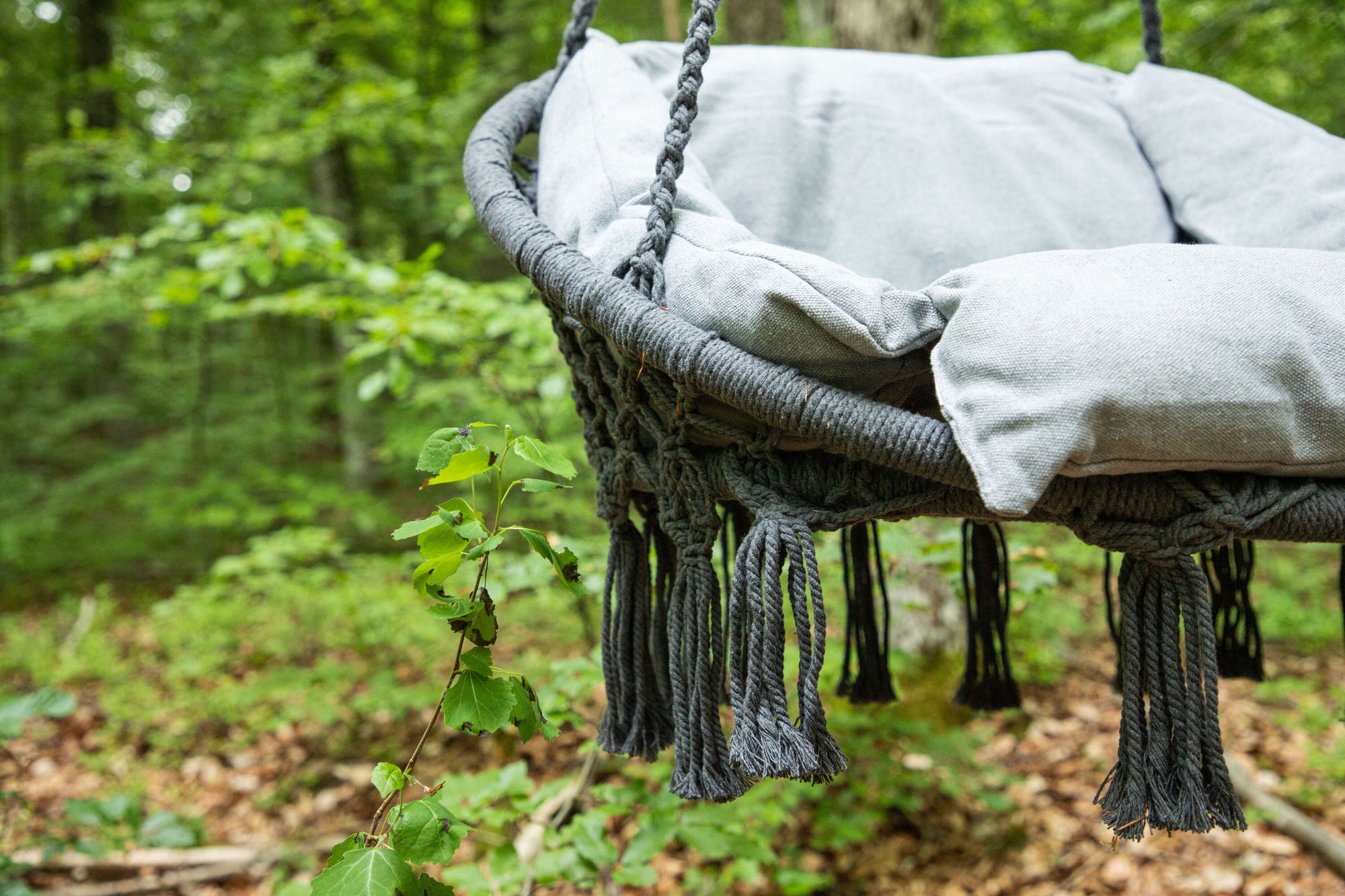 Venture Home Hamtic Swing Steel/Fabric - Grey / w pillows