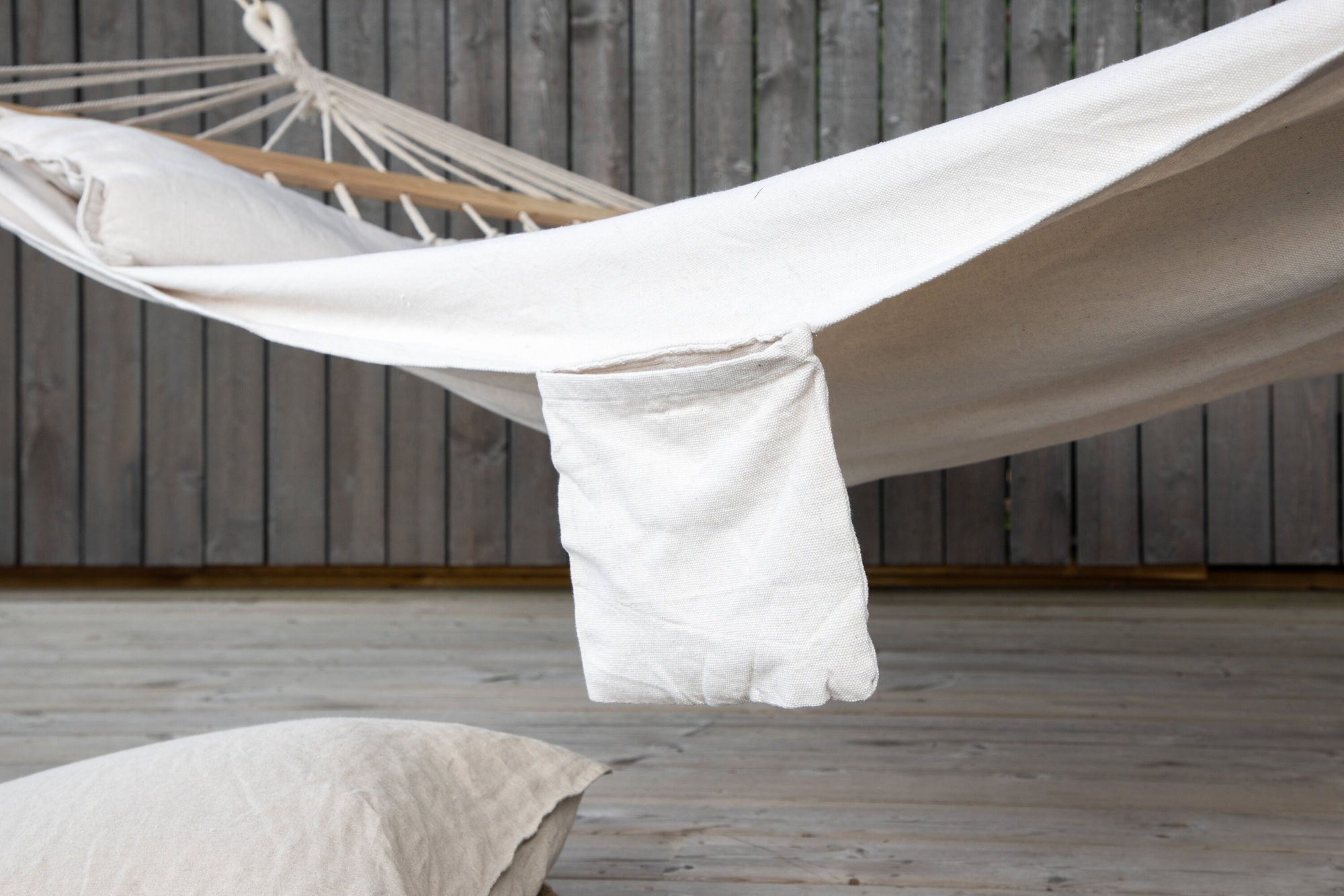 Venture Home Anini Hammock Wood/fabric - White /