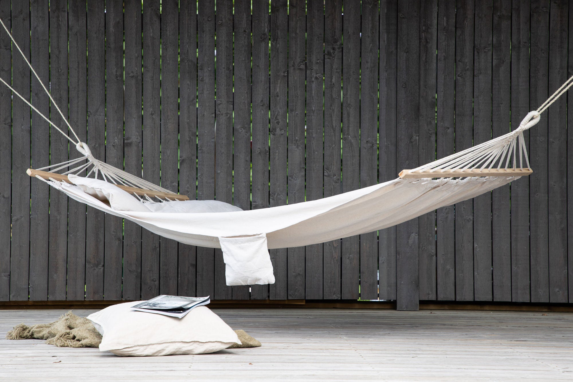 Venture Home Anini Hammock Wood/fabric - White /
