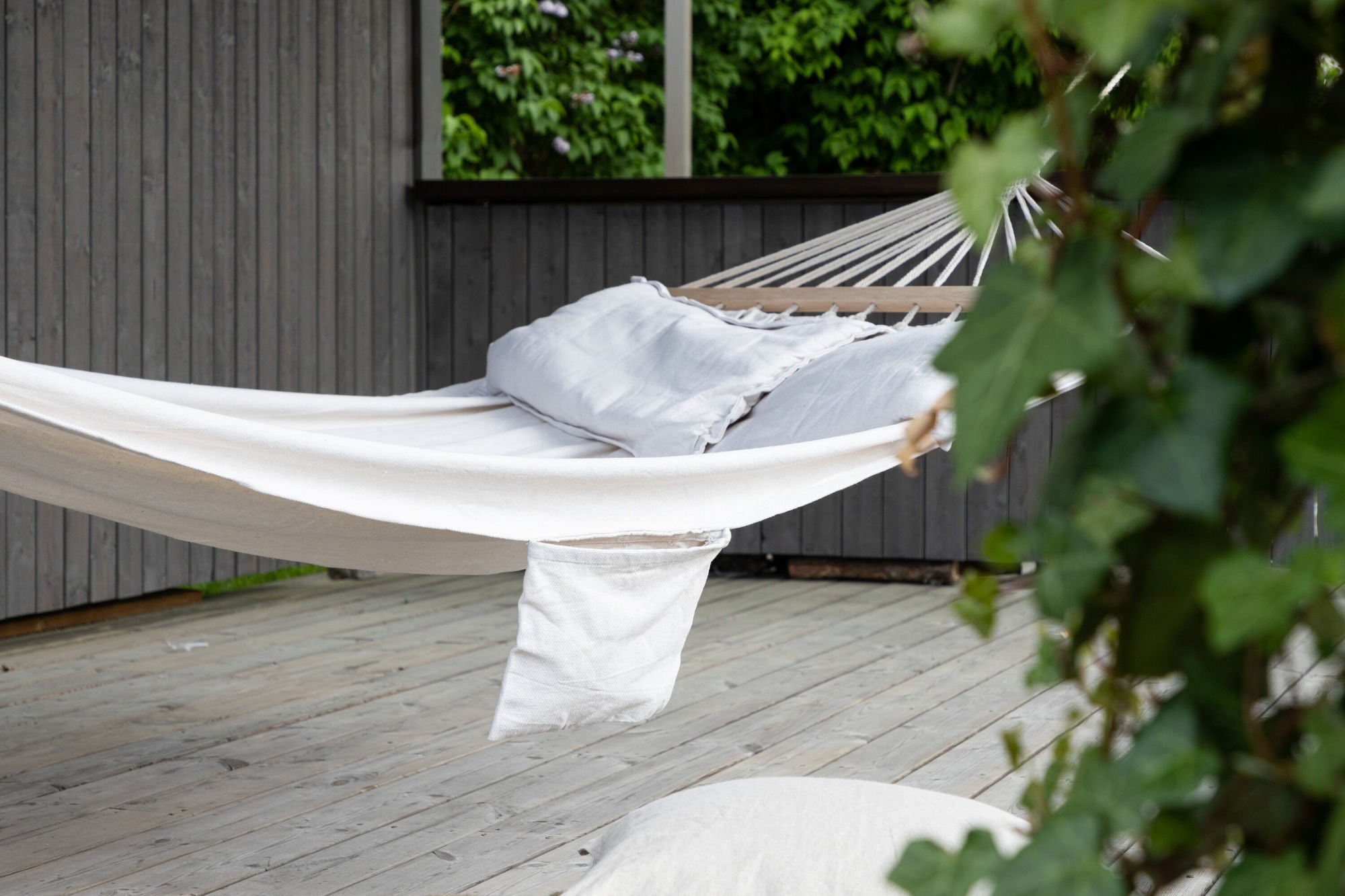 Venture Home Anini Hammock Wood/fabric - White /