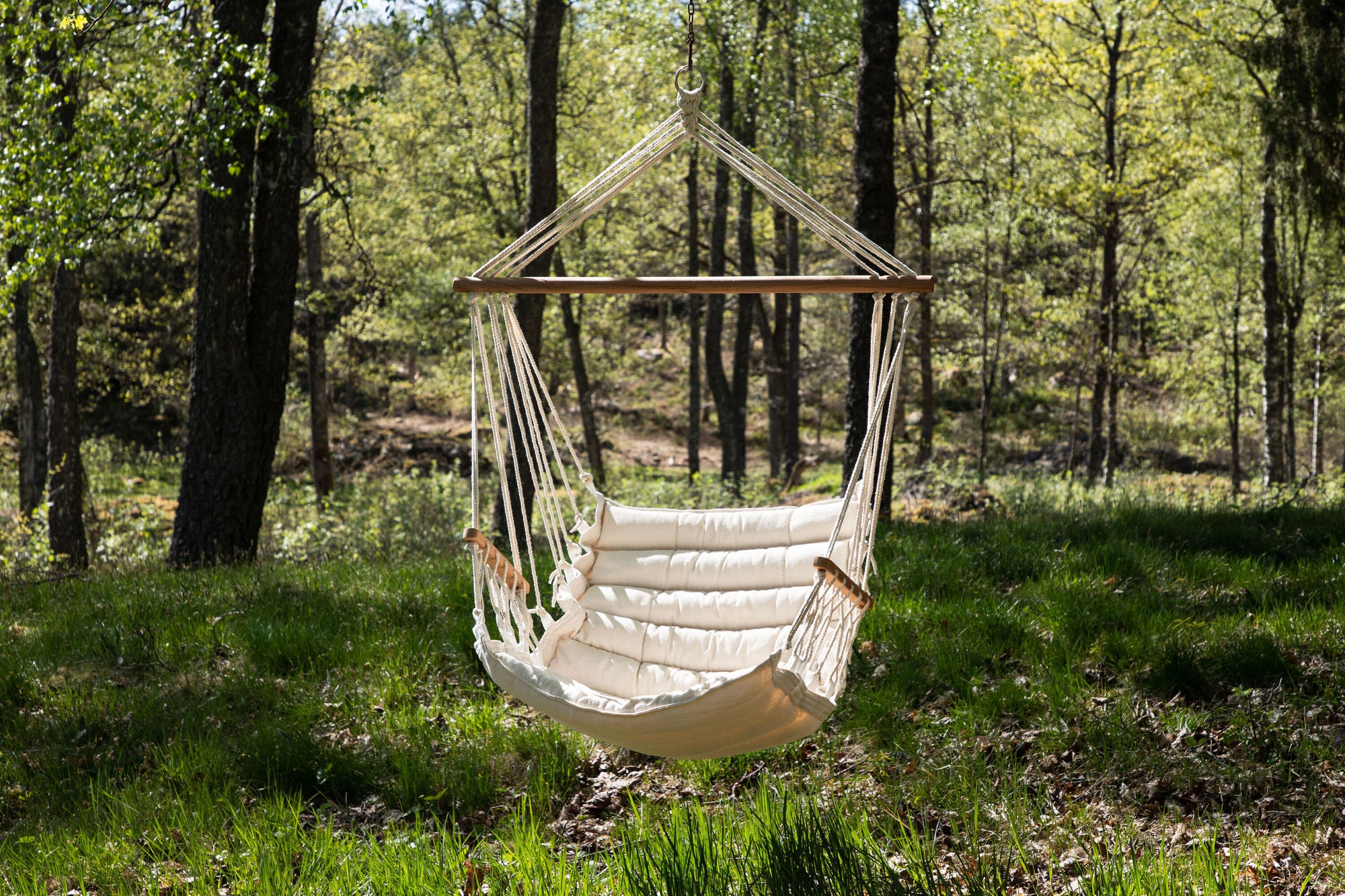 Venture Home Tapaz Swing Wood/Fabric - White /