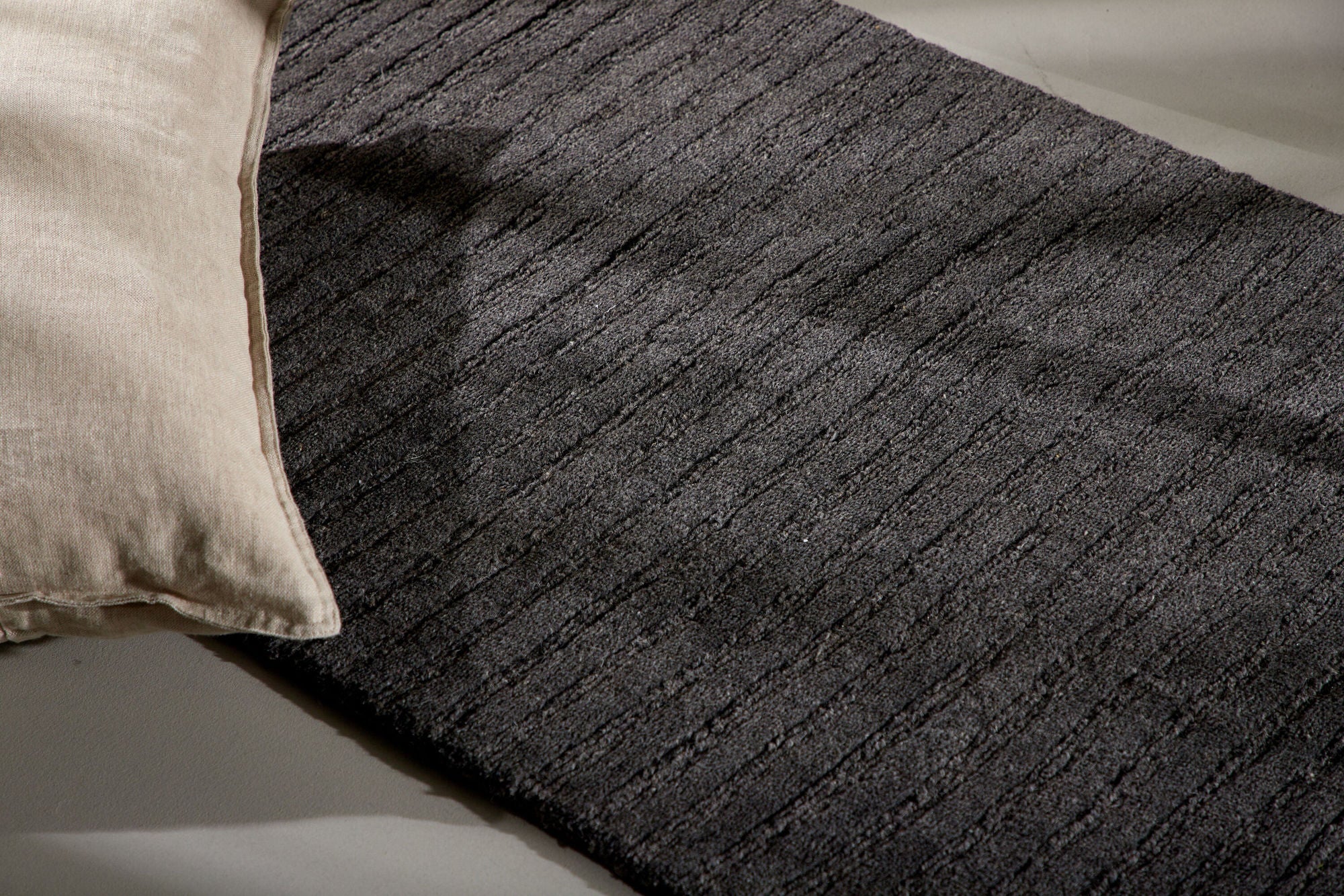 Venture Home Milton Wool/polyester/cotton - 200*70- -Rectangular-Dark grey