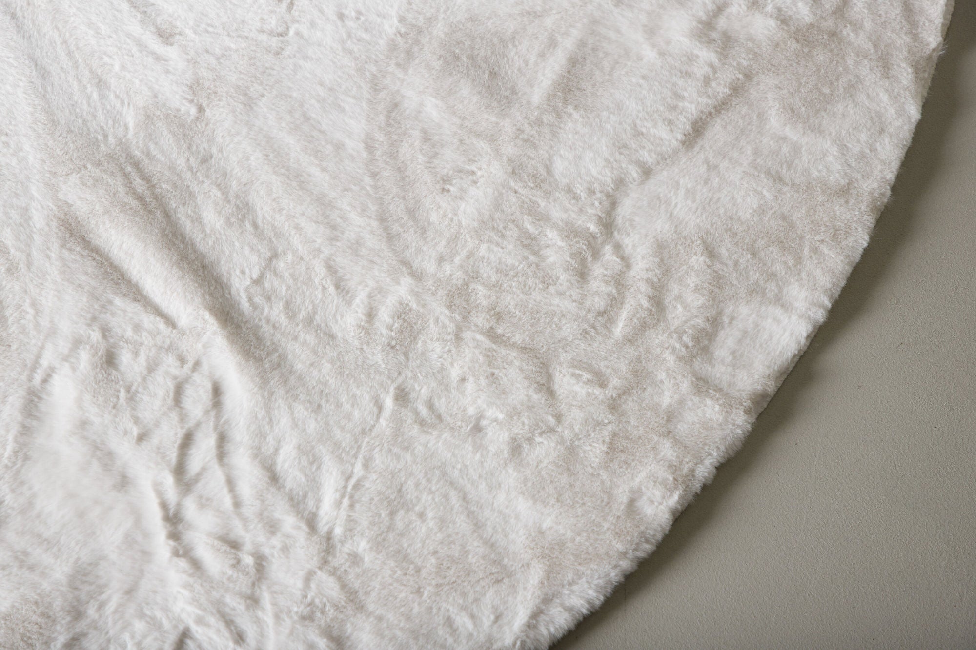 Venture Home Nina Polyester - 200*200- -rund-White