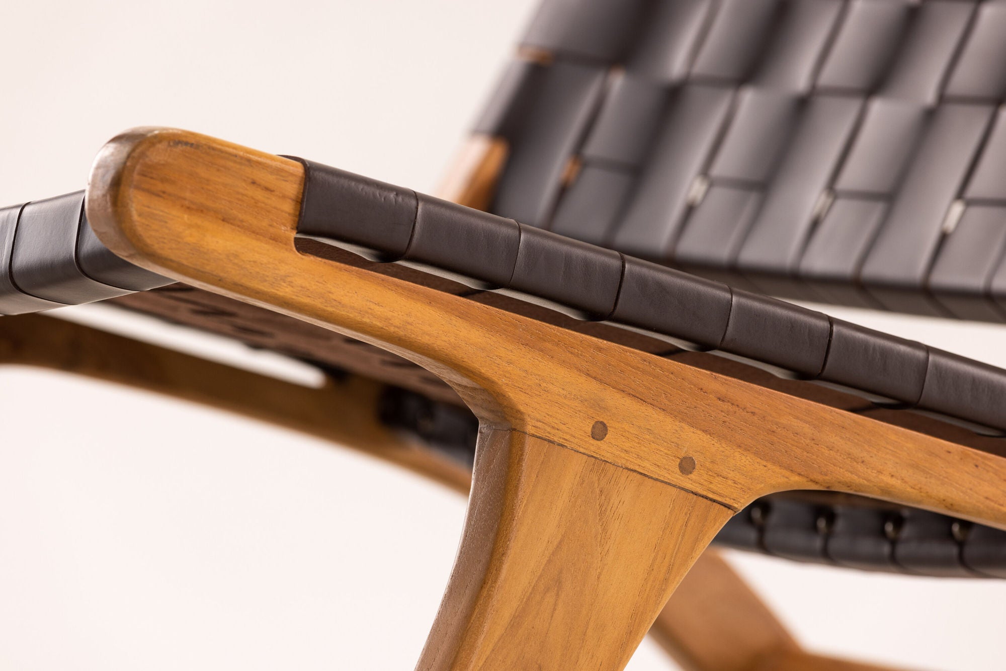 Vind Rike Single Sofa - Brown Teak / Brown PU