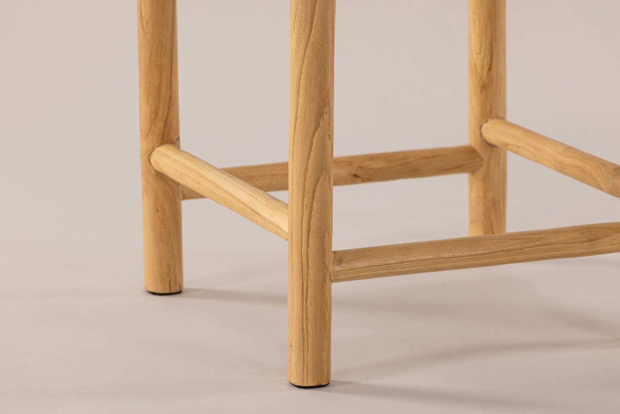Vind Noster Pouf - Whitewash / Wood