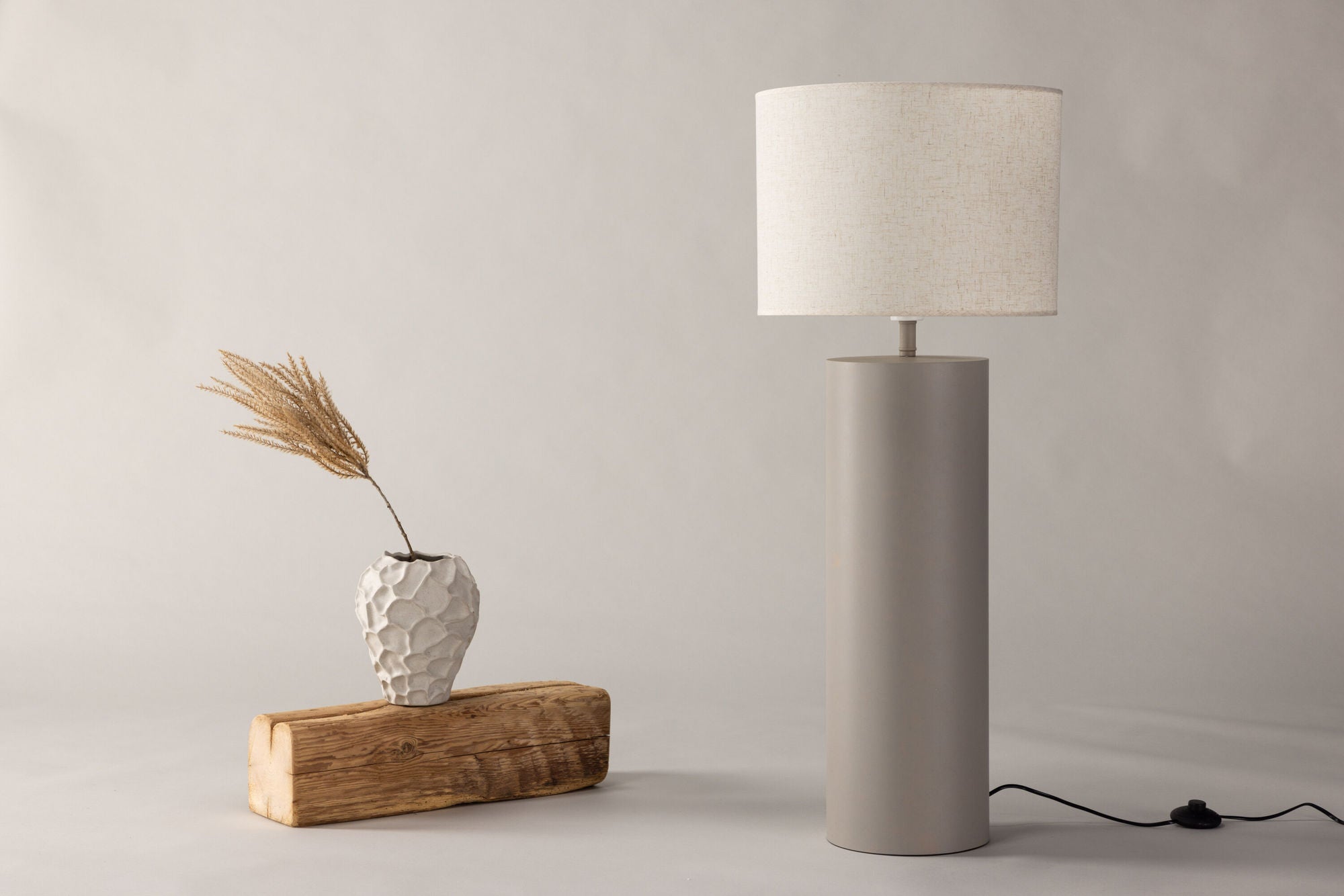 Vind Umeå x Josefin Lustig - Floor lampe - Grey / Grey Linen fabric