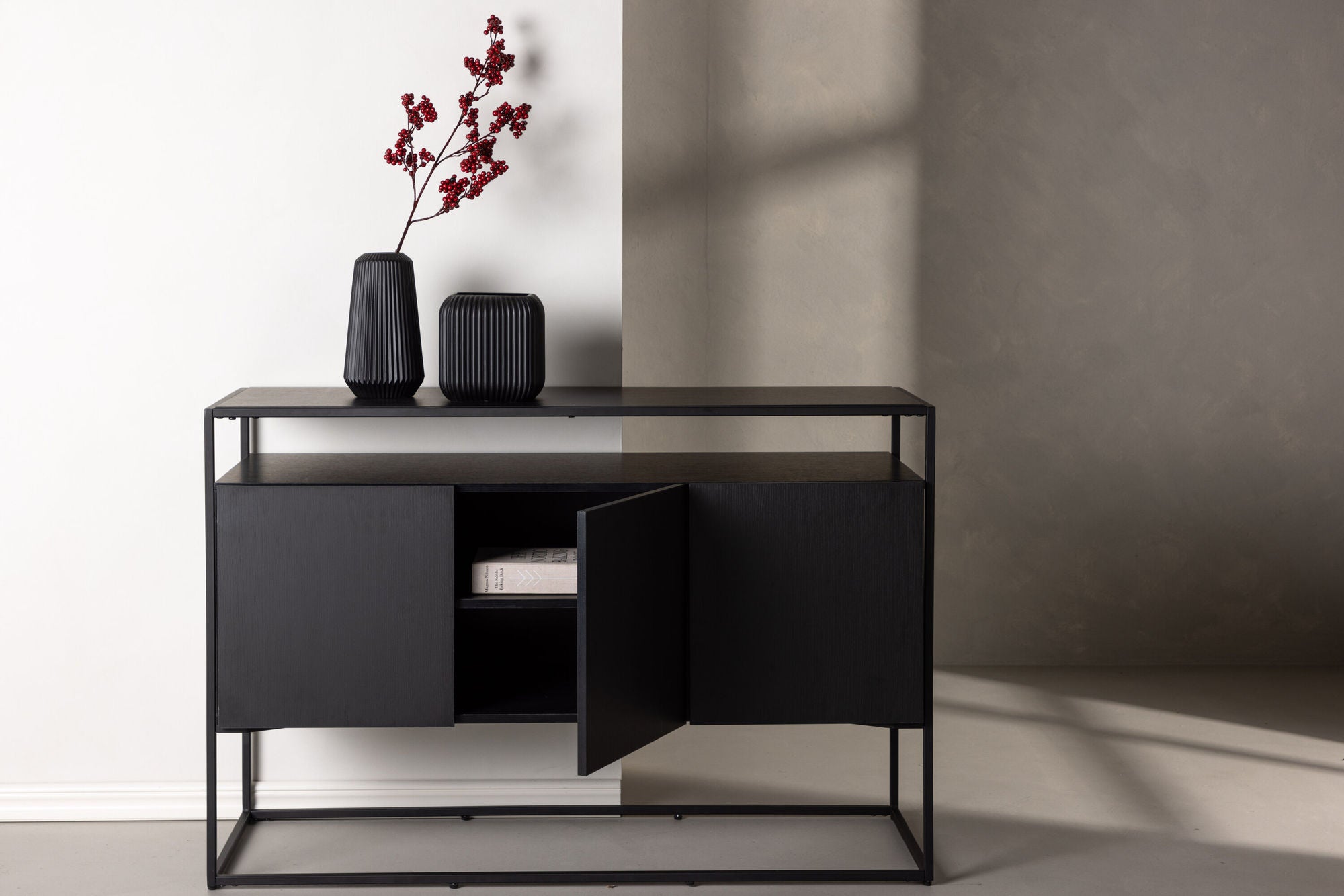 Venture Home Kingsport skab - Black / Smoked Black MDF