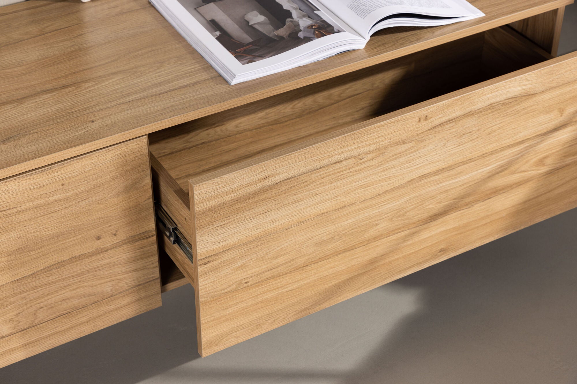 Venture Home Frihamn skab - Oaklook / Oaklook