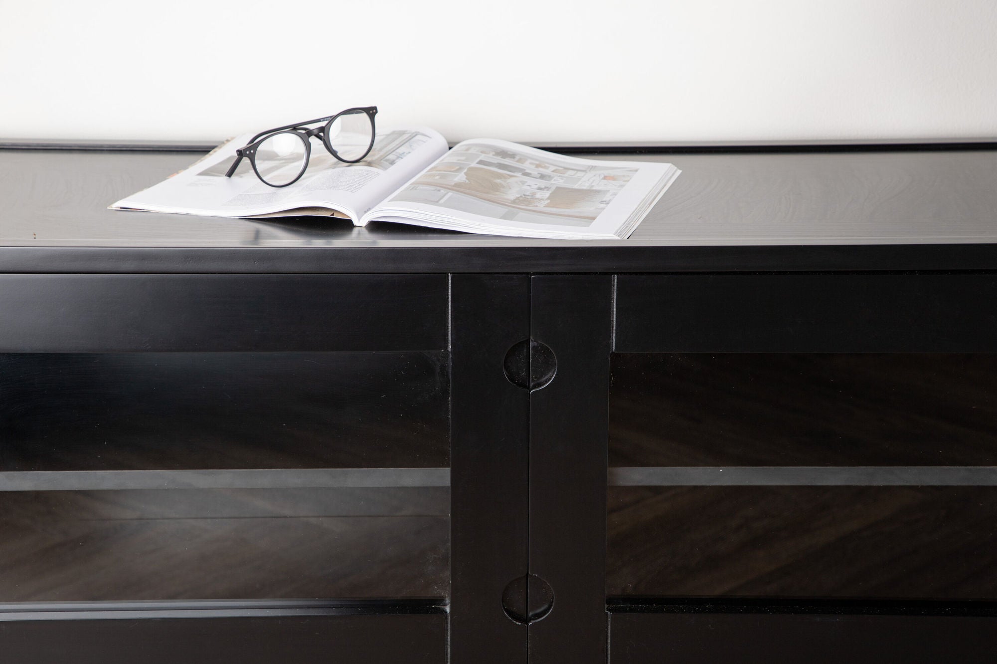 Venture Home Alcoa skab - Black / Matte Black MDF