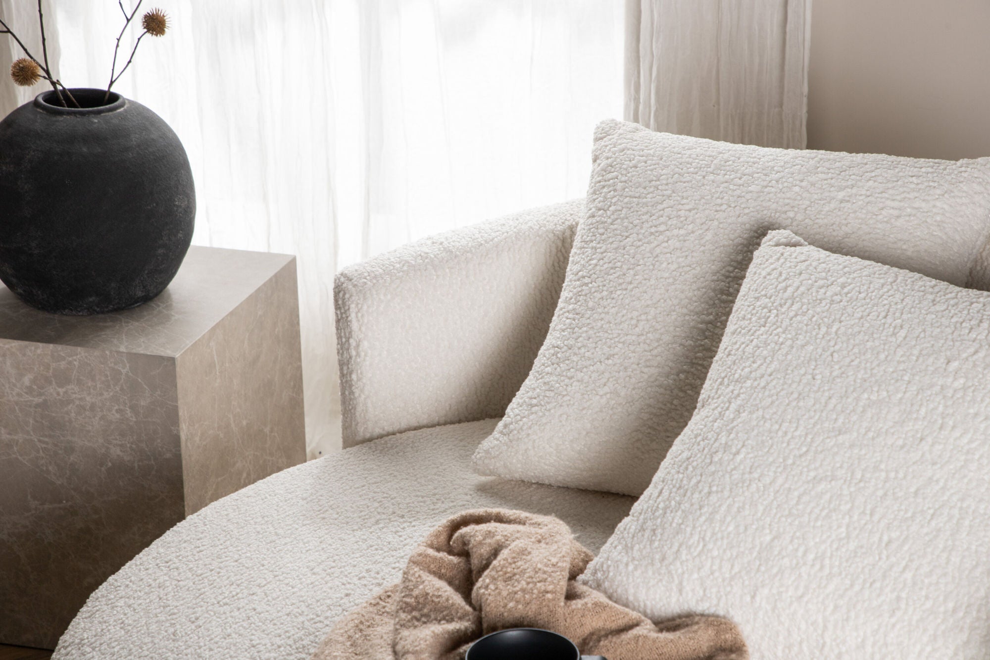 Venture Home Kelso Sofa - Wood / White Teddy