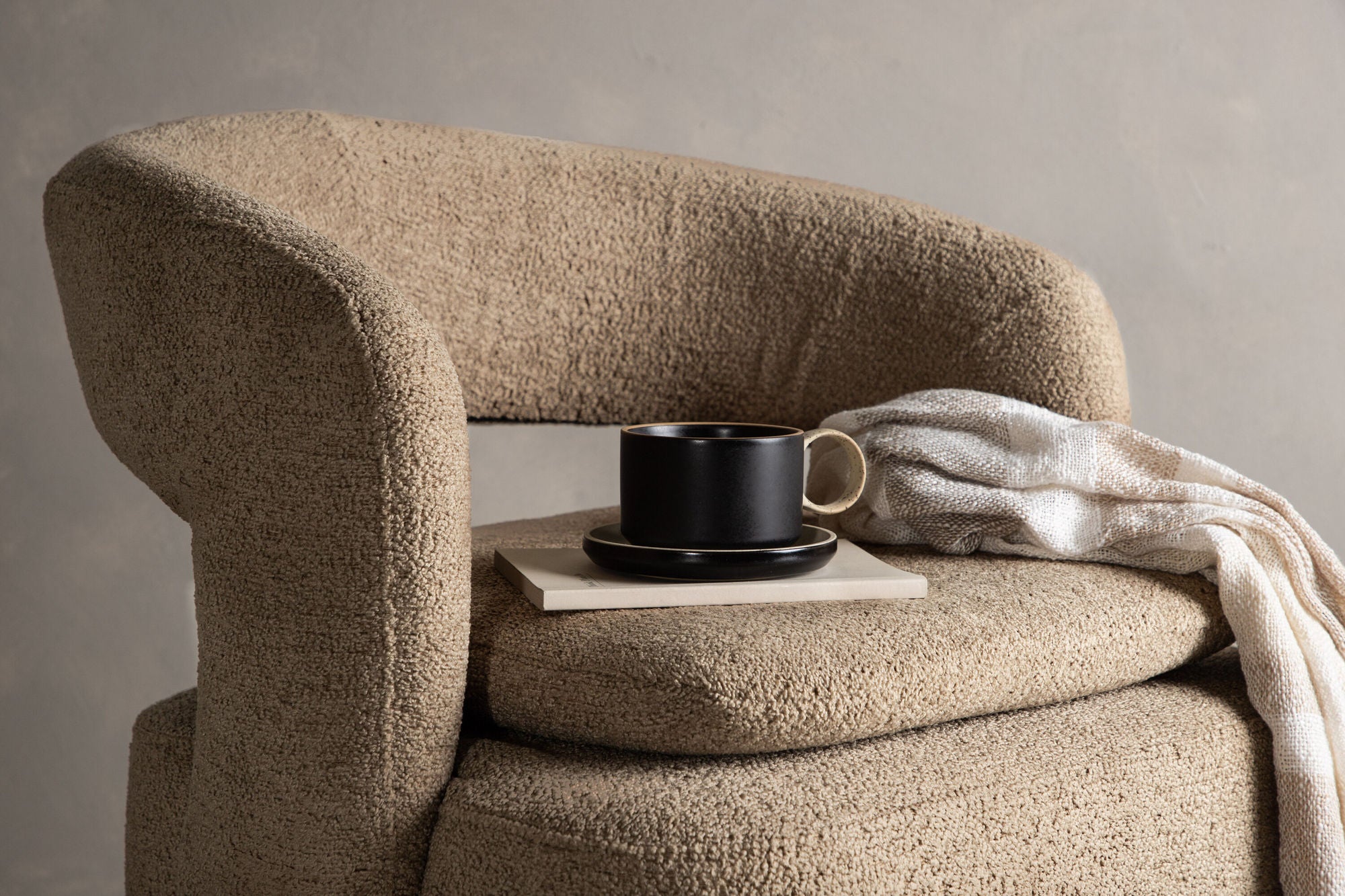 Venture Home Laurel Single Sofa - Black / Brown Boucle