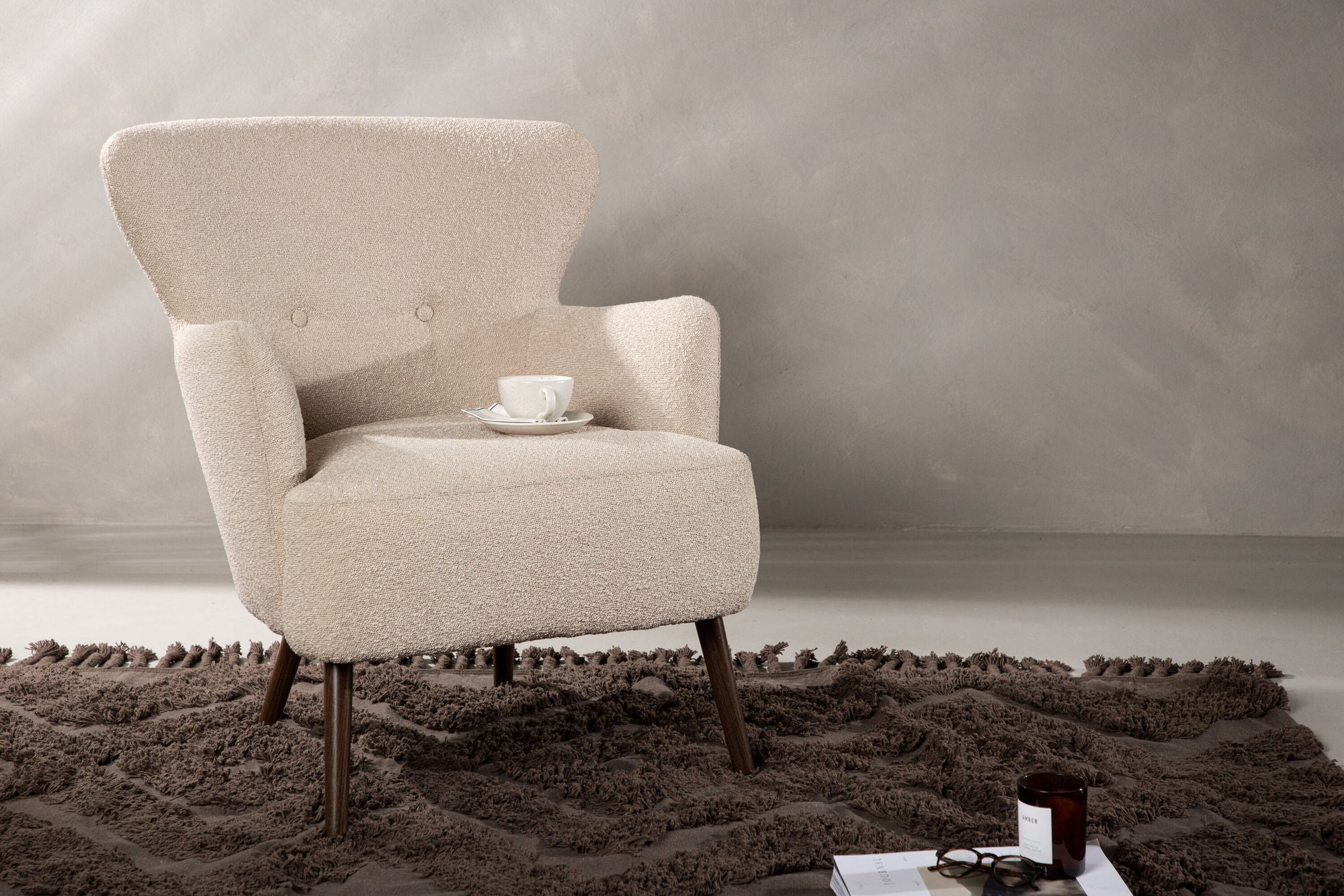 Venture Home Lincoln Single Sofa - Walnut / Beige Boucle