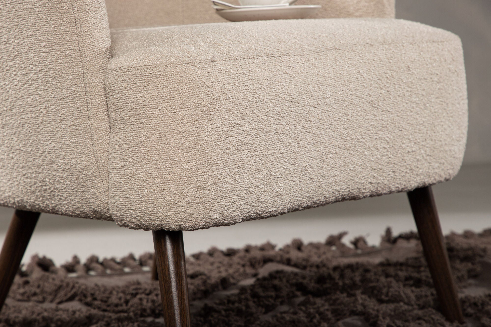 Venture Home Lincoln Single Sofa - Walnut / Beige Boucle