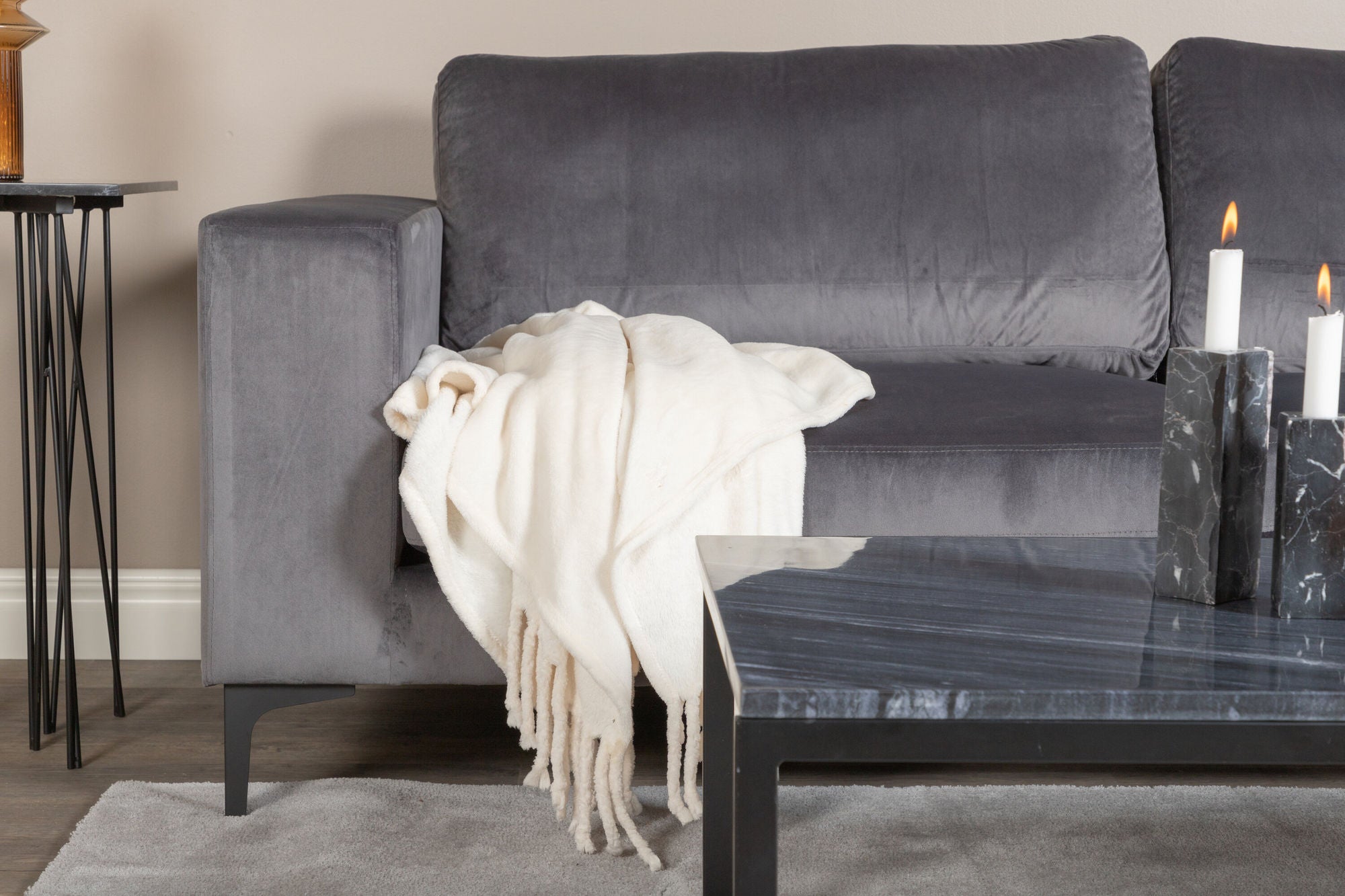 Venture Home Bolero Sofa - 3-seater - Dark Grey velvet - Black Legs