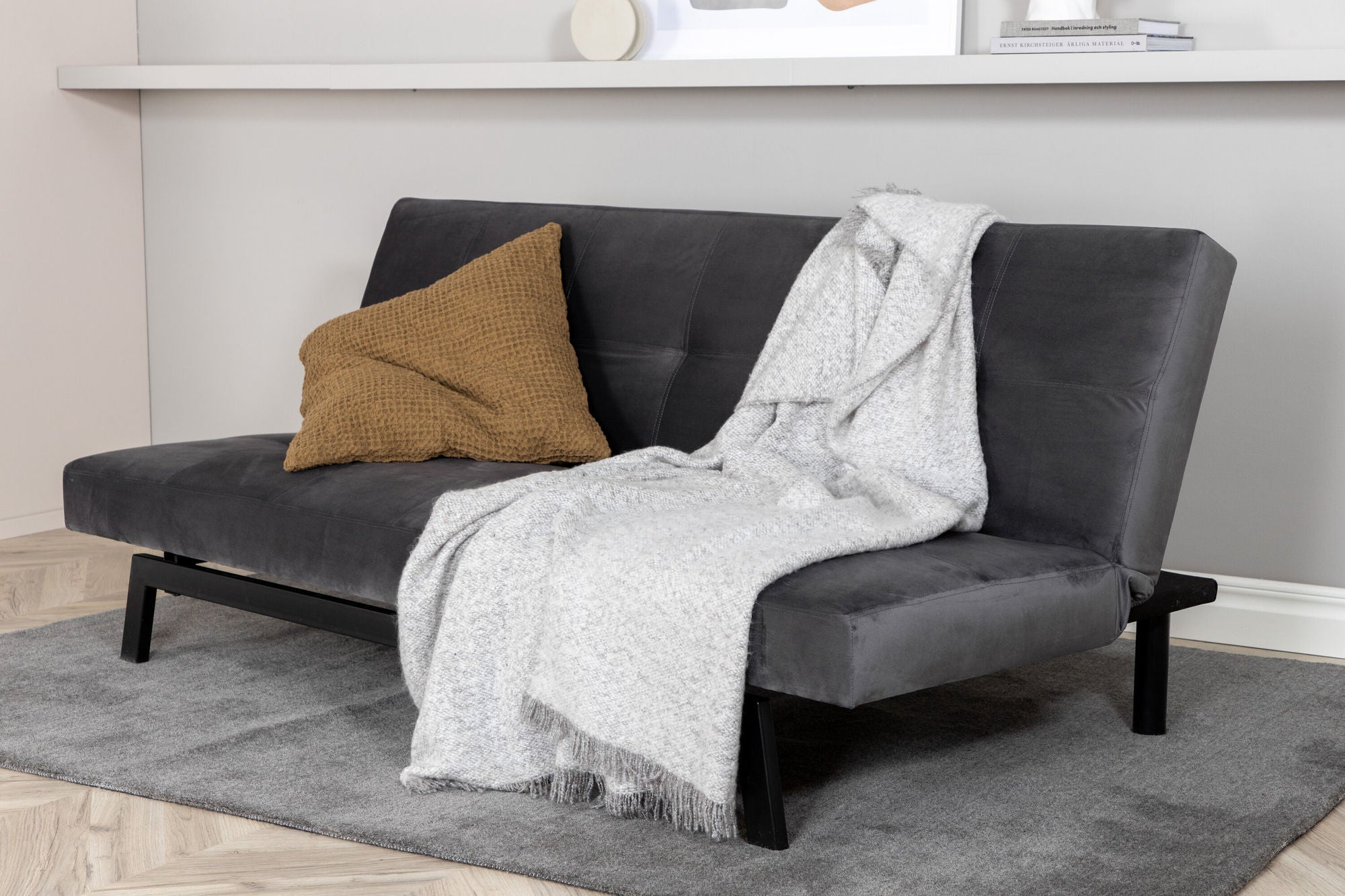 Venture Home Bodil Sofabed - Black / Dark Grey Velvet