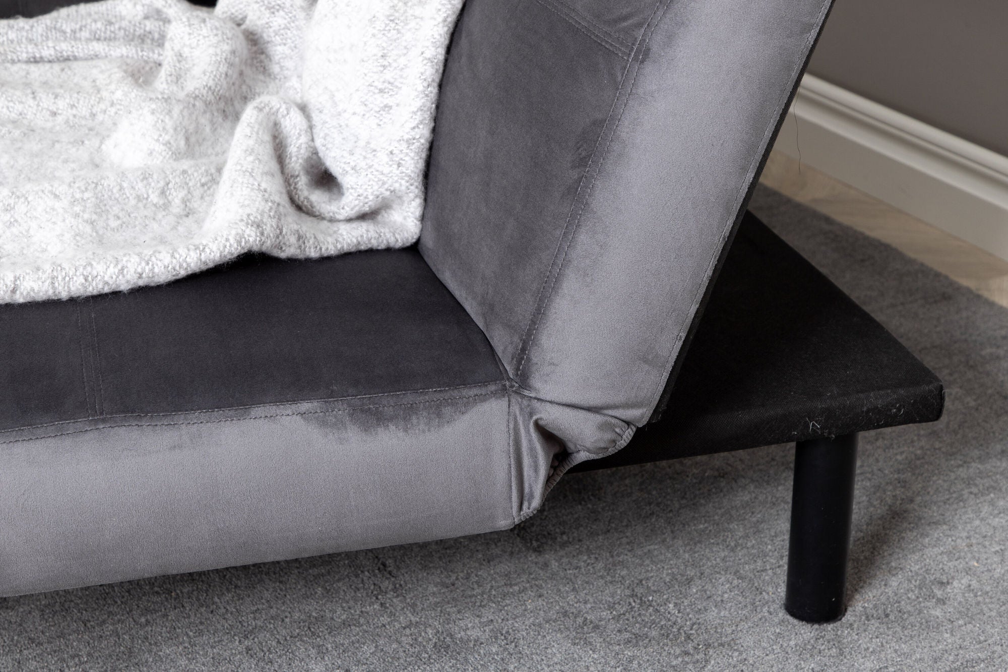 Venture Home Bodil Sofabed - Black / Dark Grey Velvet