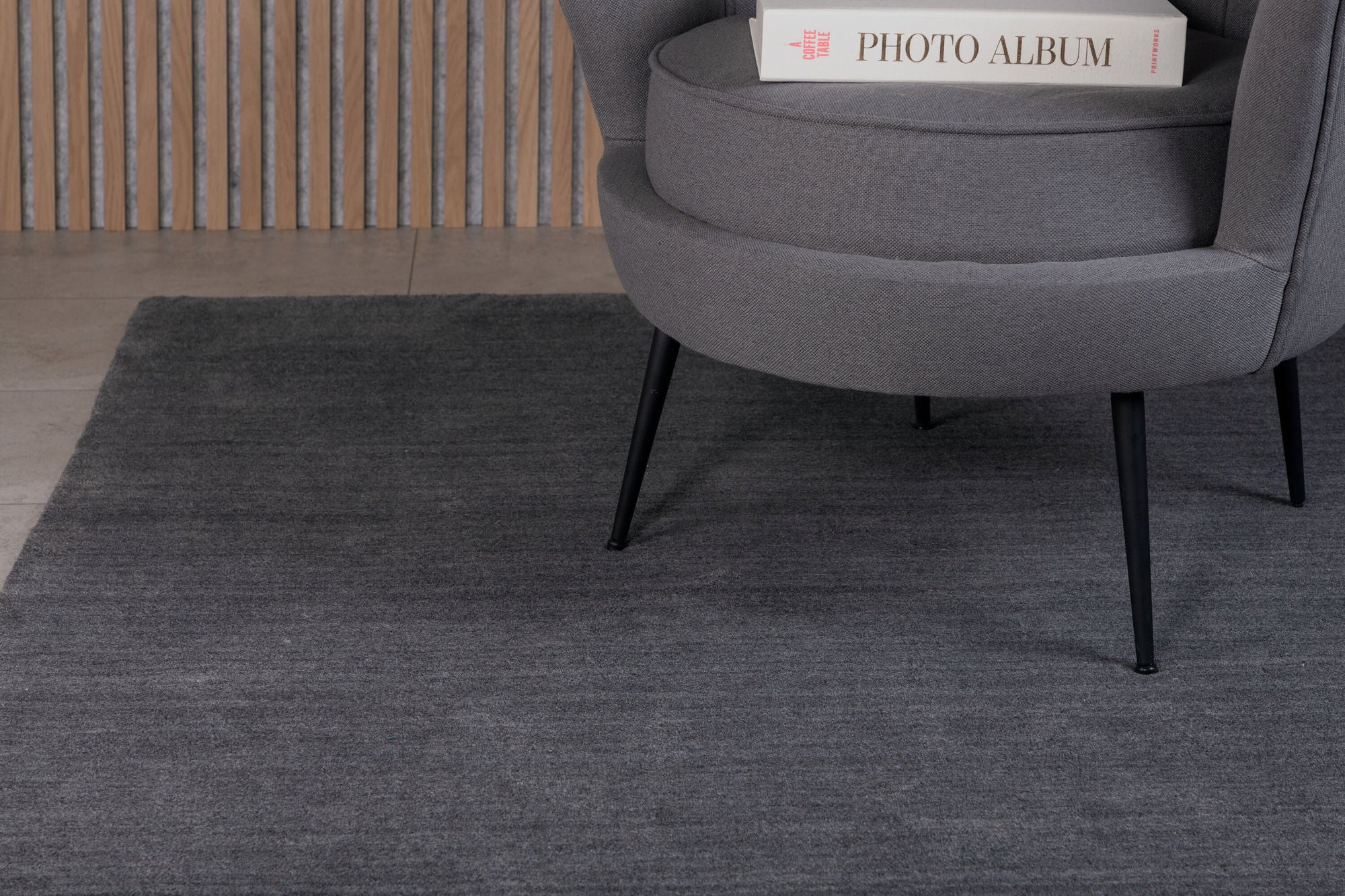 Venture Home Ulla - Wool / Polyester Carpet - Dark Grey - L250*B350