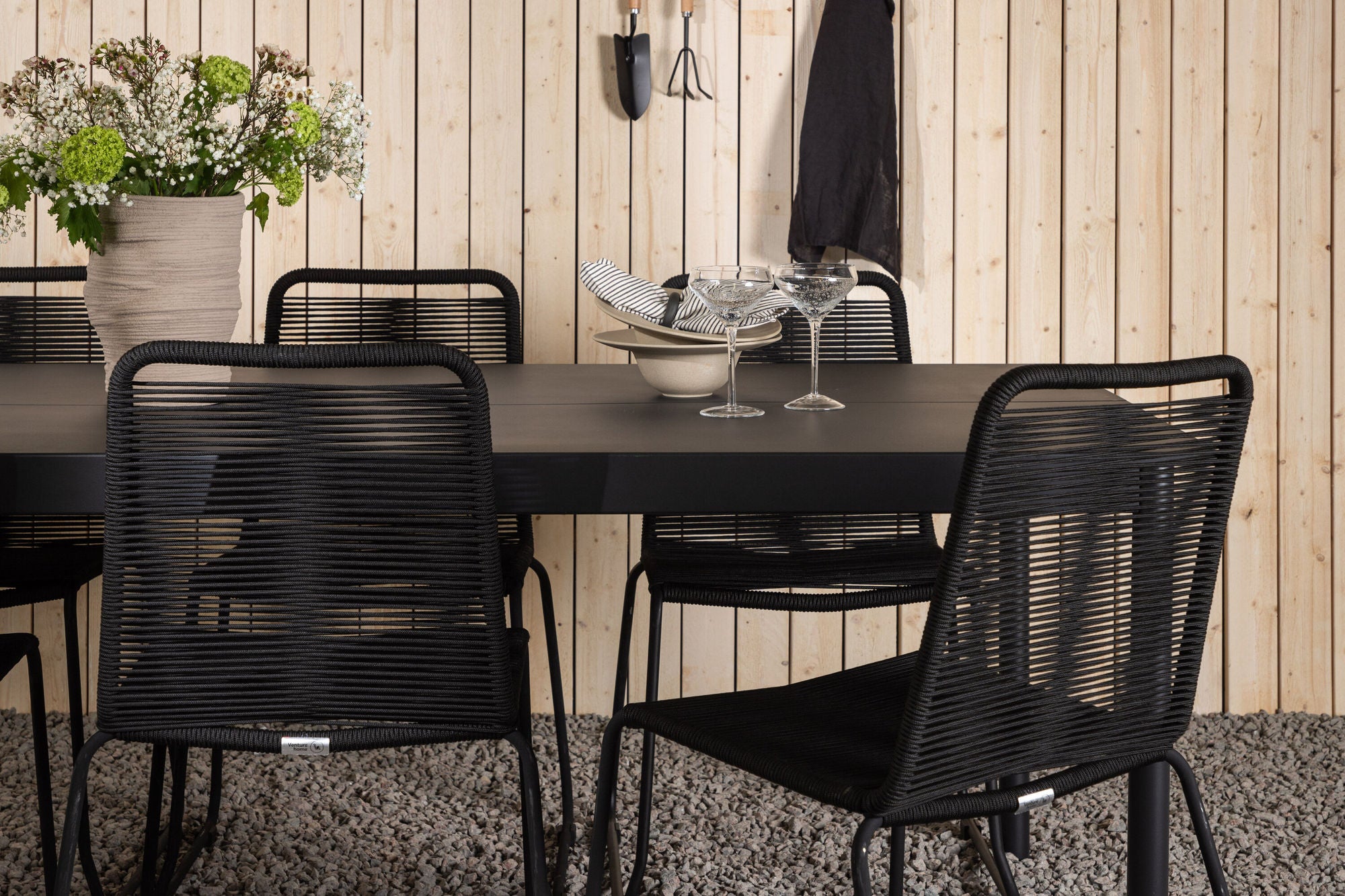 Venture Home Modena - spisebord- Black - Aluminium - 200*100cm +Lindos Stacking stol - Black Alu / Black Rope _6
