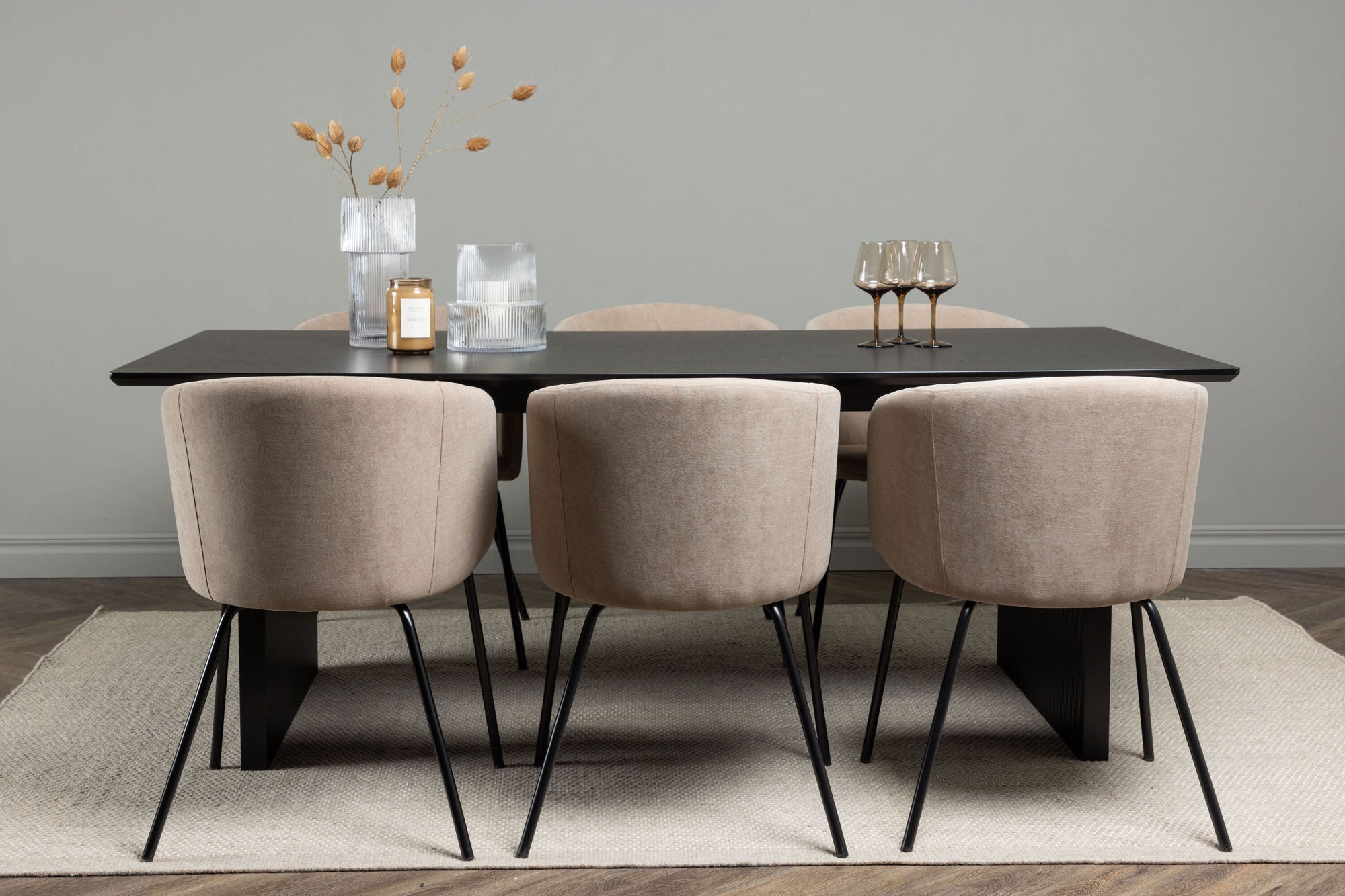 Venture Home Vail spisebord - Black / Smoked Black MDF +Berit stol - Black / Beige Fabric (Polyester linen ) _6