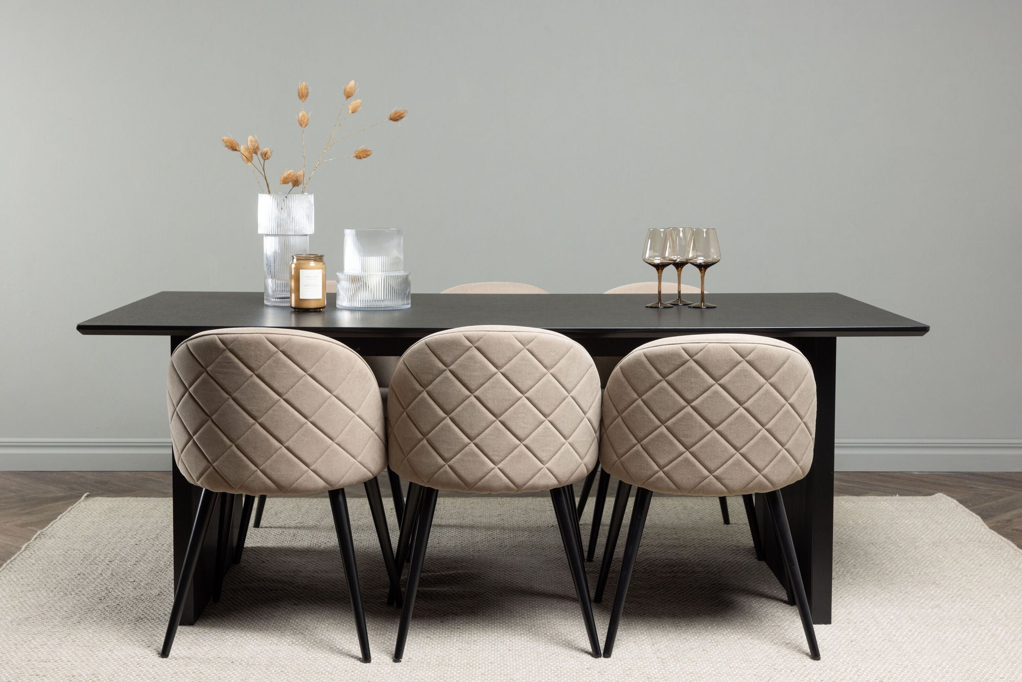 Venture Home Vail spisebord - Black / Smoked Black MDF +Velvet Stitches stol - Black / Beige Fabric (Polyester linen ) _6