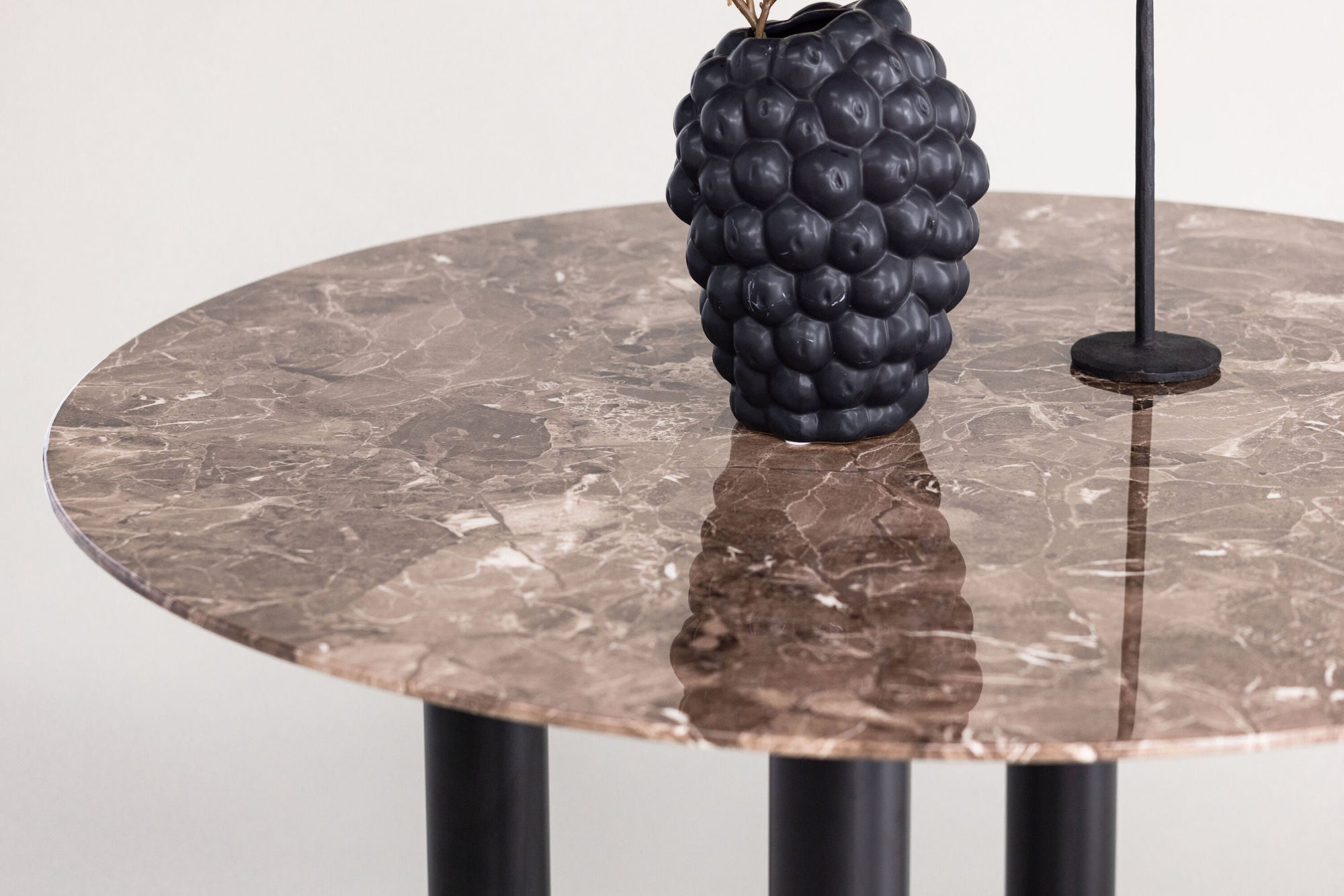 Vind Havsten spisebord - Mocca / Dark grey Marblelook