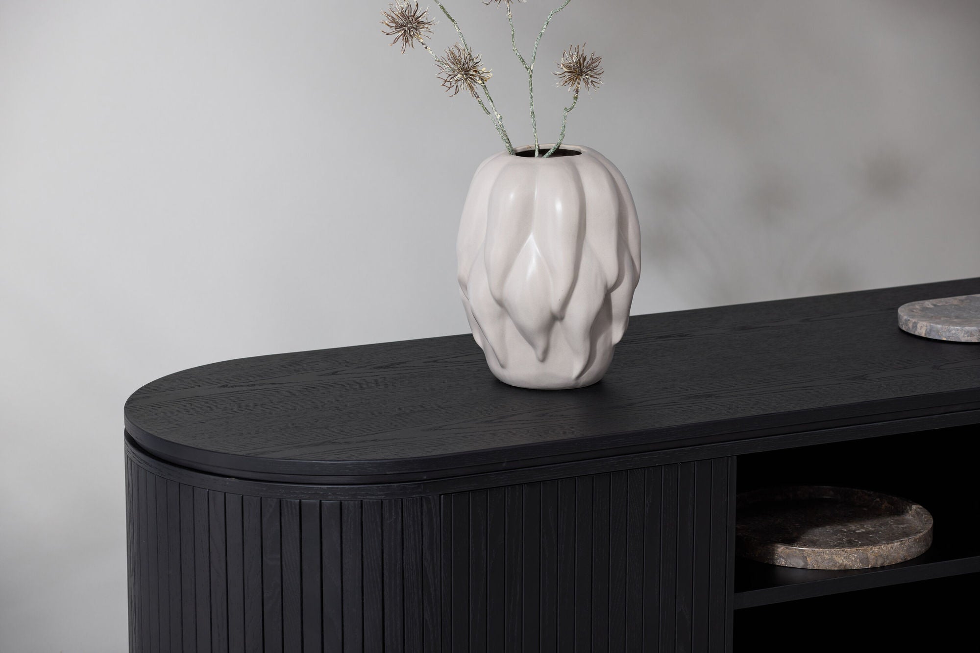 Vind Fjällbacka - Low skab - MDF Veneer / Black Oak/faneer