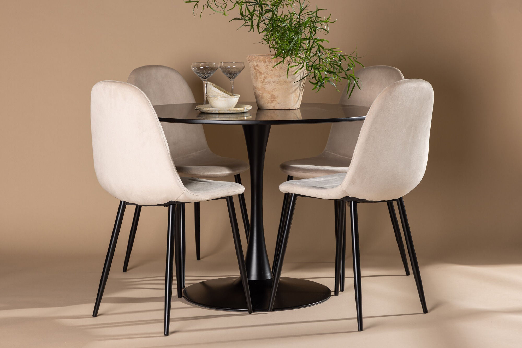 Venture Home Glade spisebord - Black / Black MDF +Polar Spisebordsstol - Black legs / Beige Velvet _4