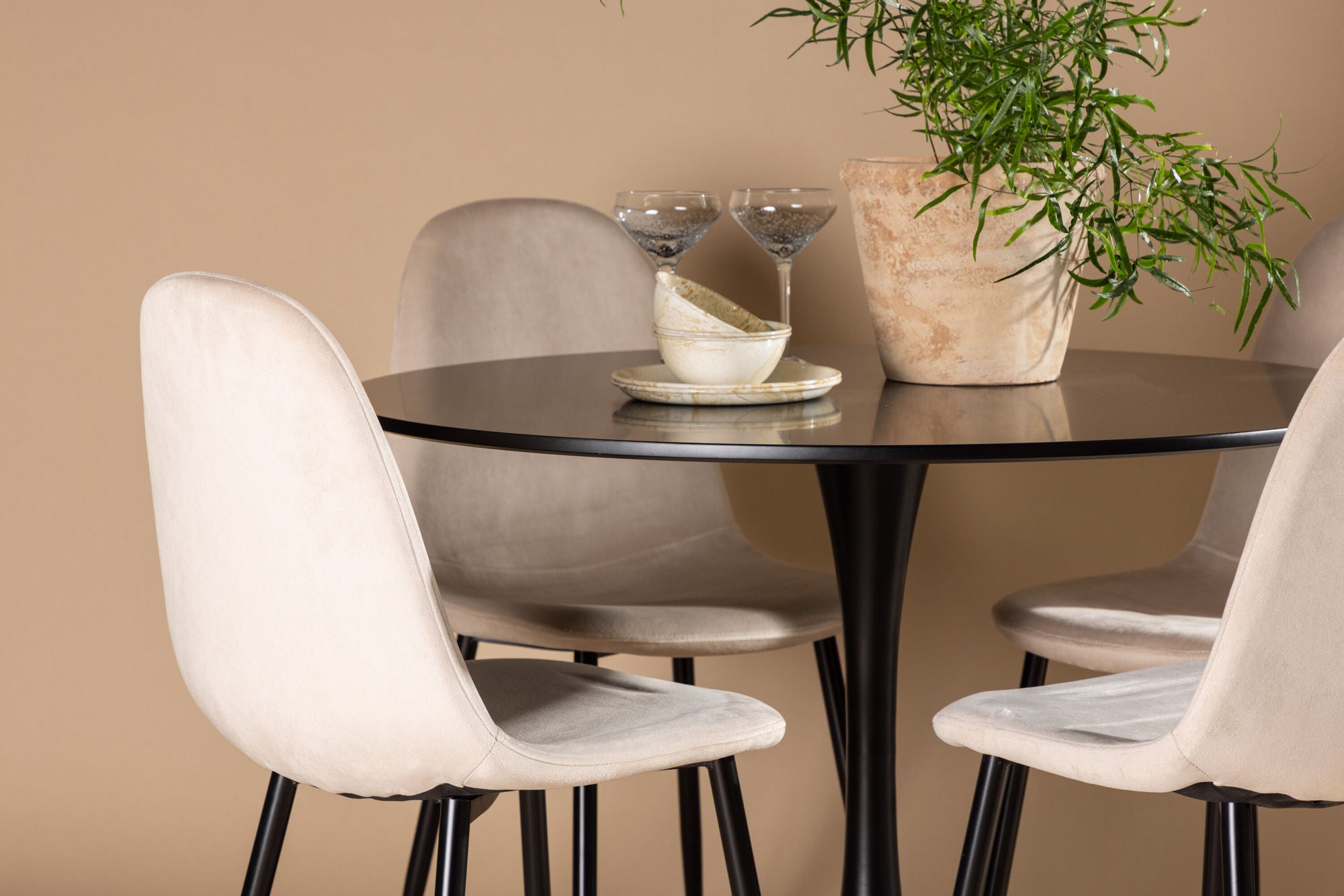 Venture Home Glade spisebord - Black / Black MDF +Polar Spisebordsstol - Black legs / Beige Velvet _4