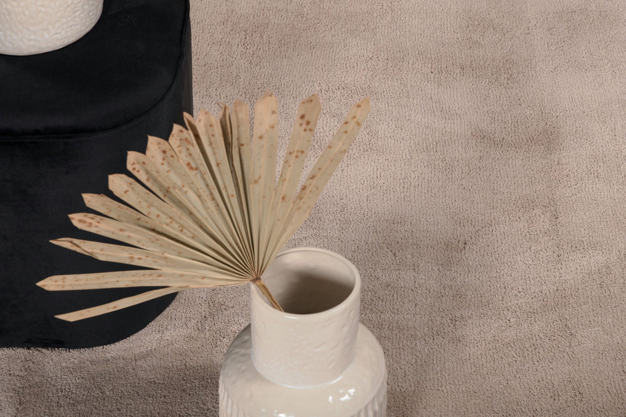 Venture Home Undra Viscose Carpet 250*350 Beige