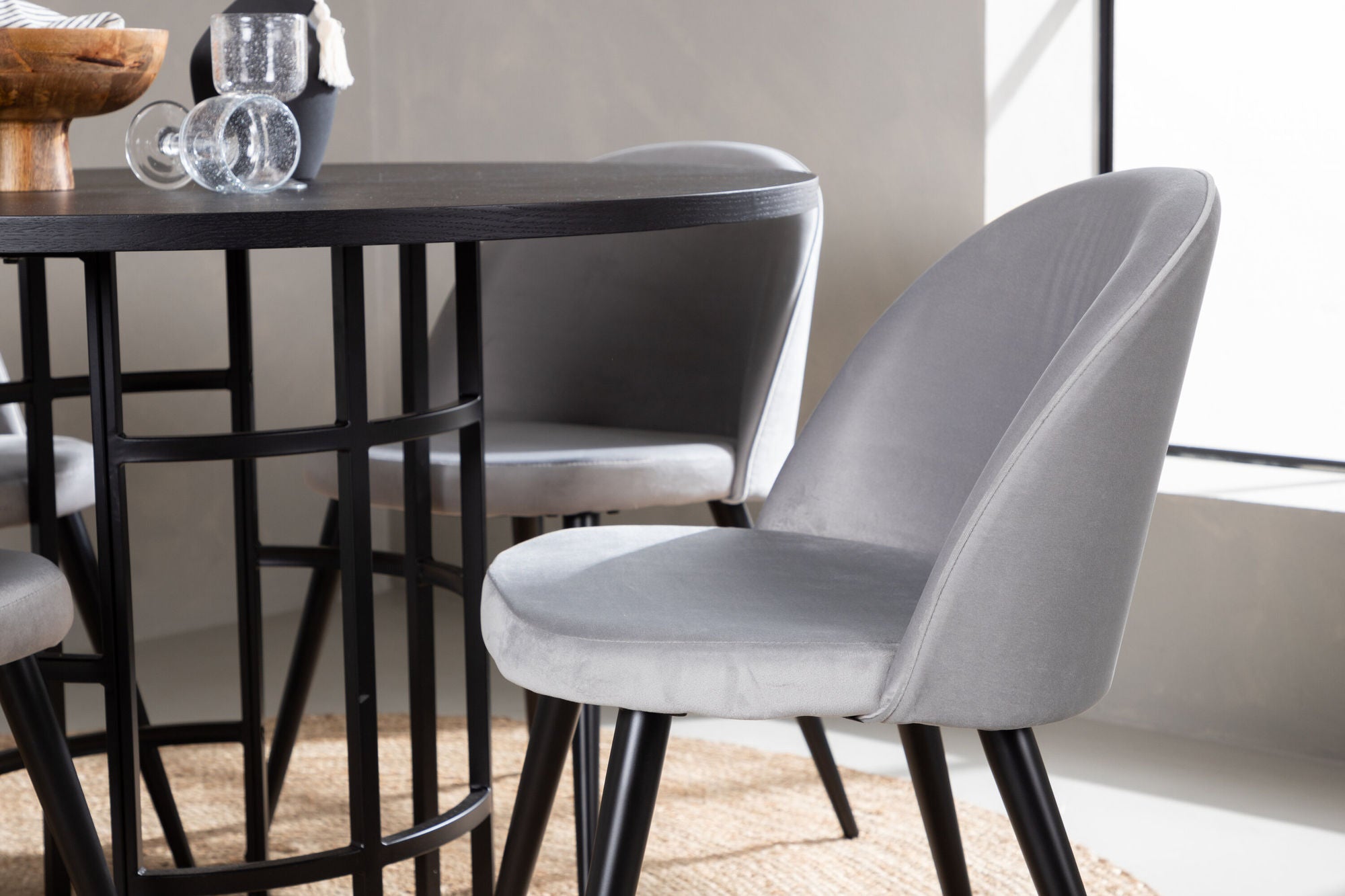 Venture Home Copenhagen spisebord - Black / Black Veneer +Velvet Spisebordsstol - Light Grey / Black _4