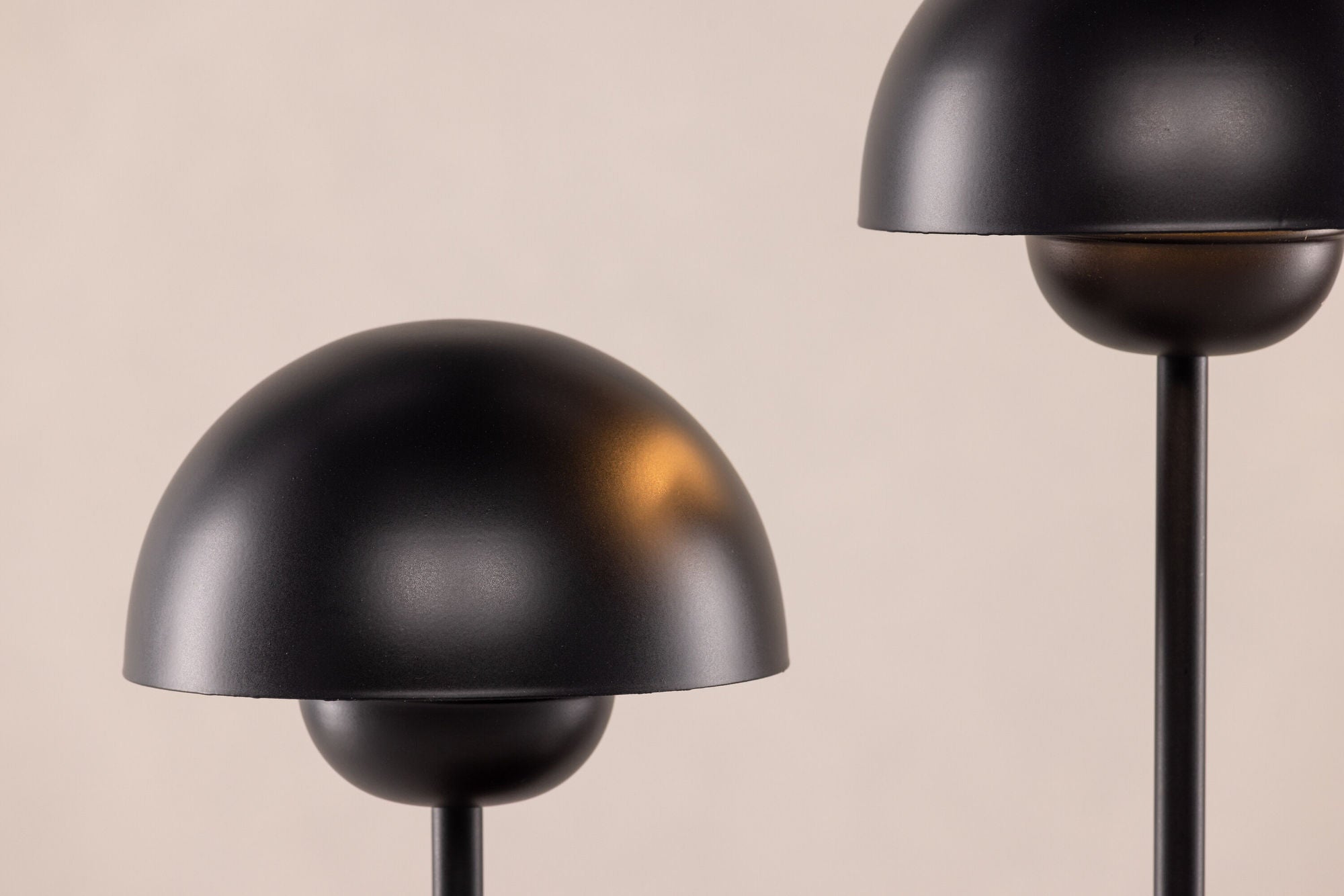 Vind Lyckorna bord lampe - / Black Metal