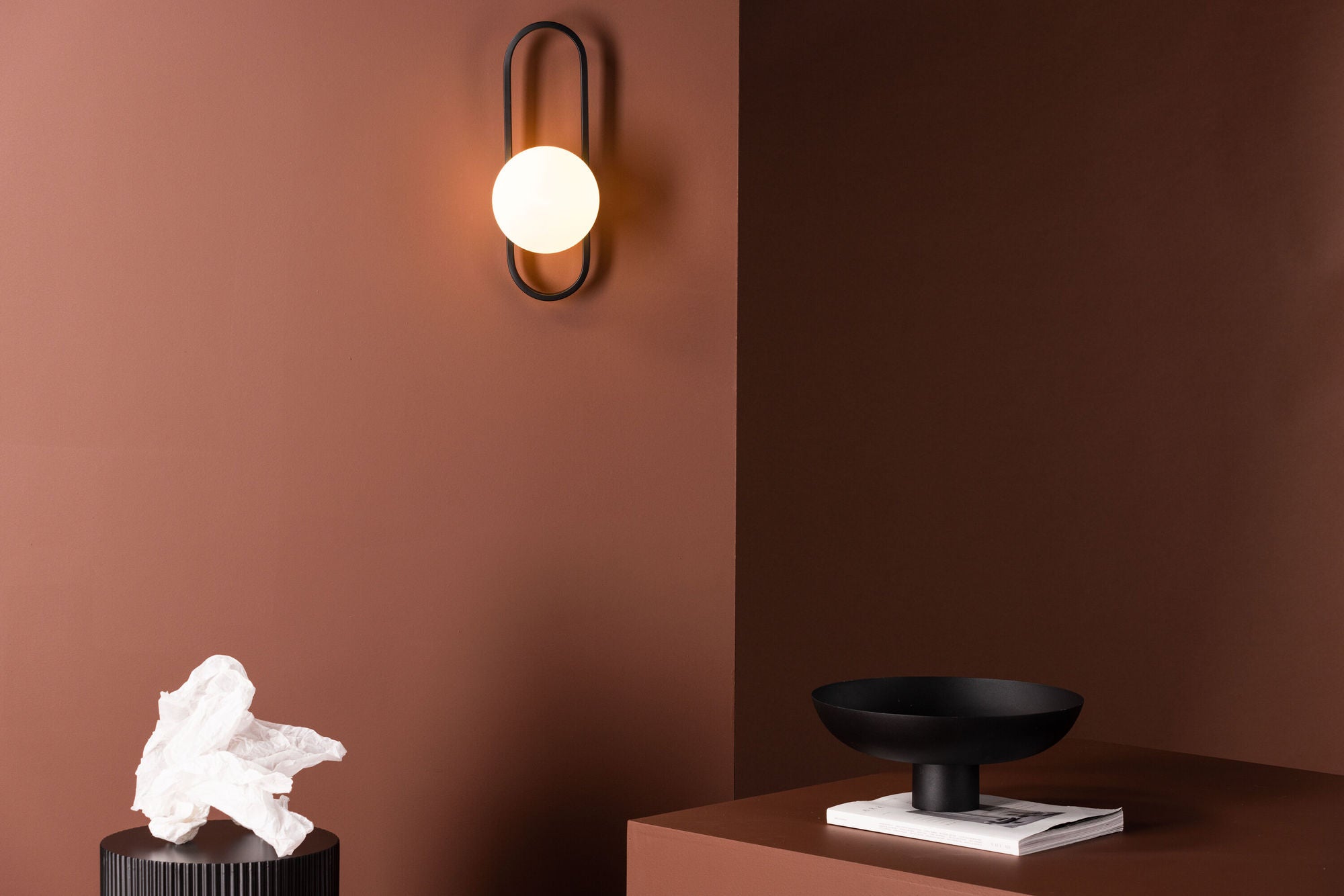 Venture Home Alpes Wall lampe - Black / White glass