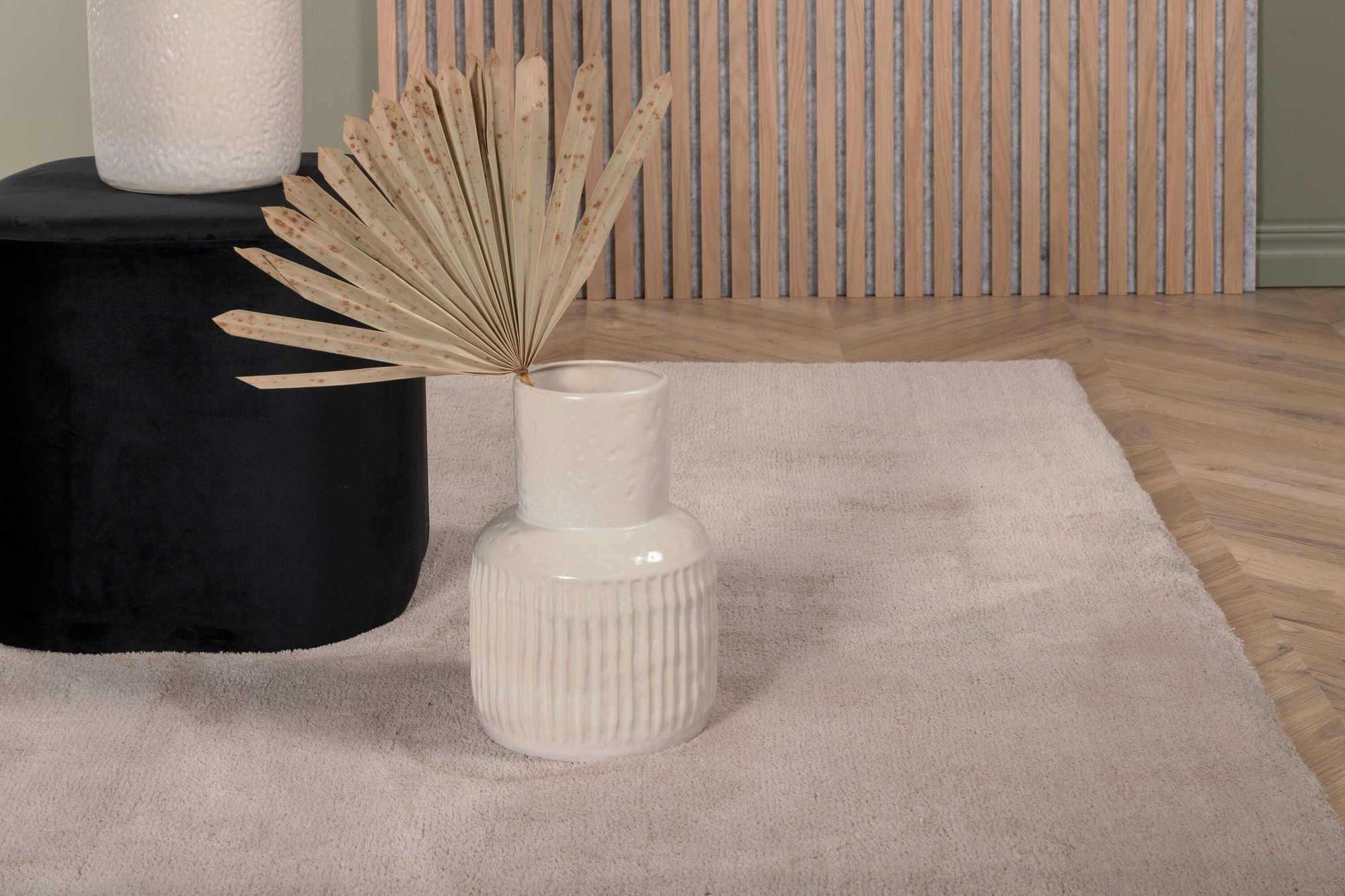 Venture Home Undra Viscose Carpet 200*300 Beige