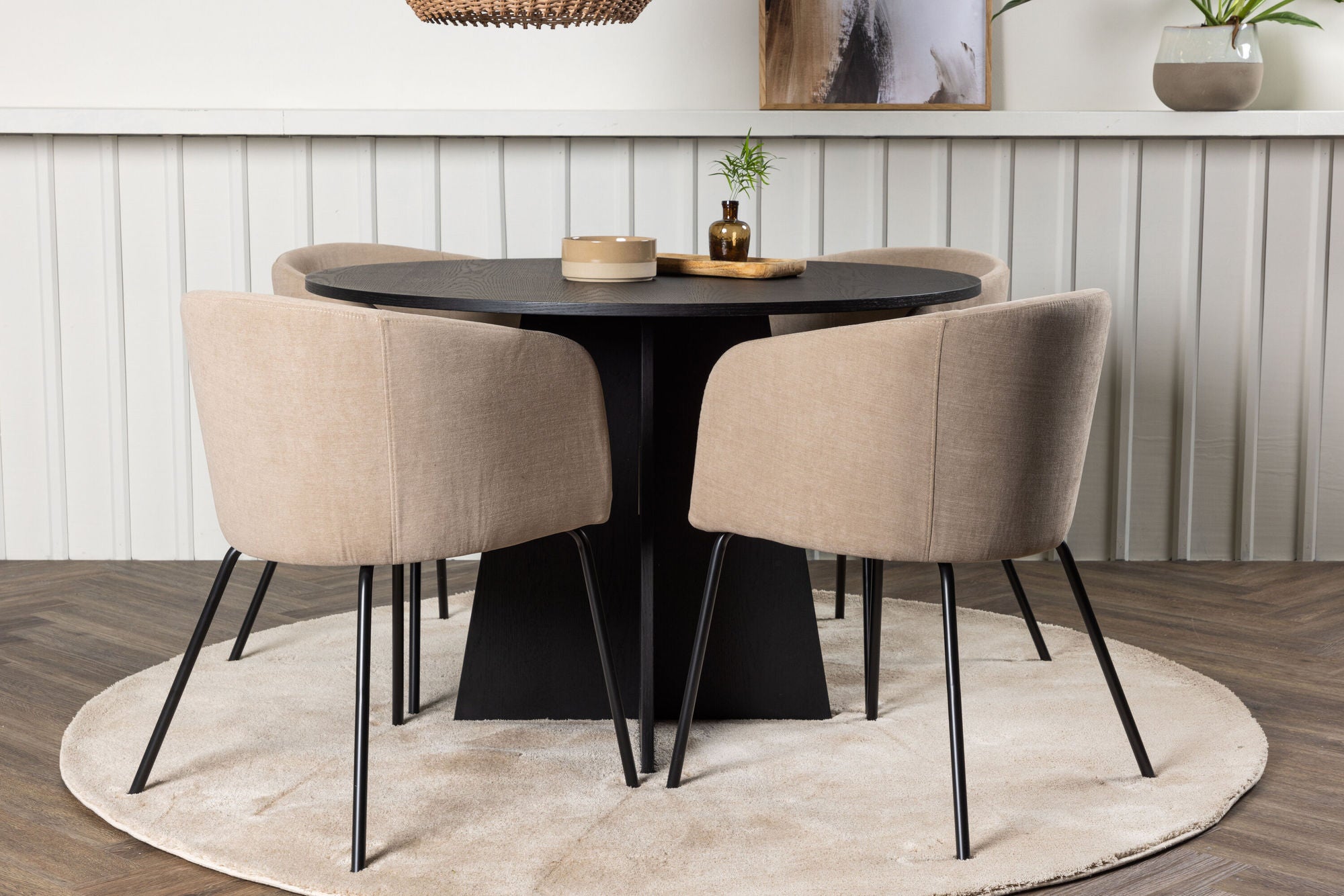 Venture Home Bootcut rund spisebord - Black / Black Fanéer +Berit stol - Black / Beige Fabric (Polyester linen ) _4