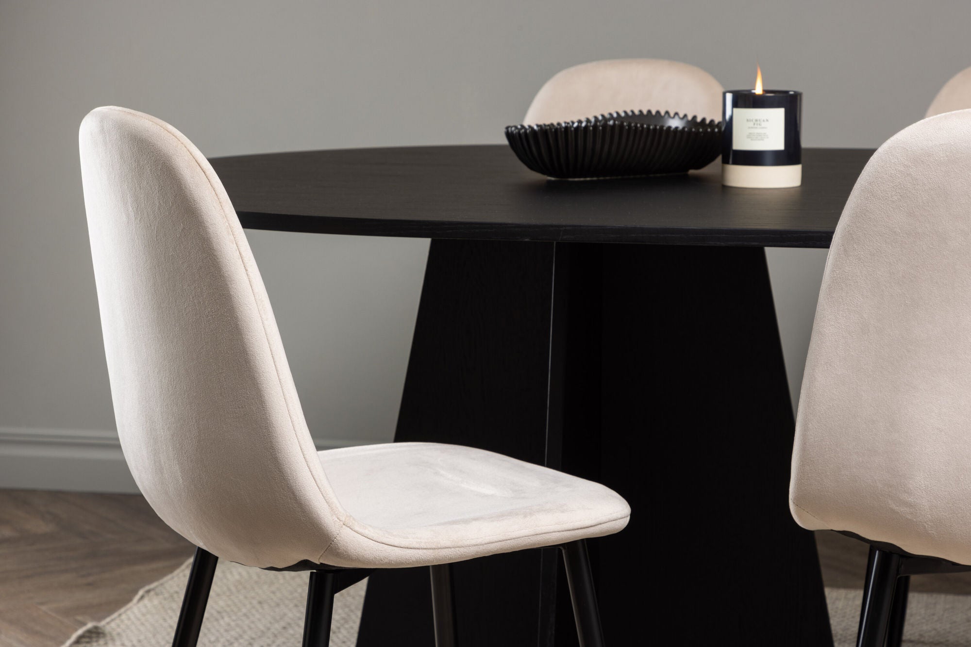 Venture Home Bootcut Oval spisebord - Black / Black Fanéer +Polar Spisebordsstol - Black legs / Beige Velvet _6
