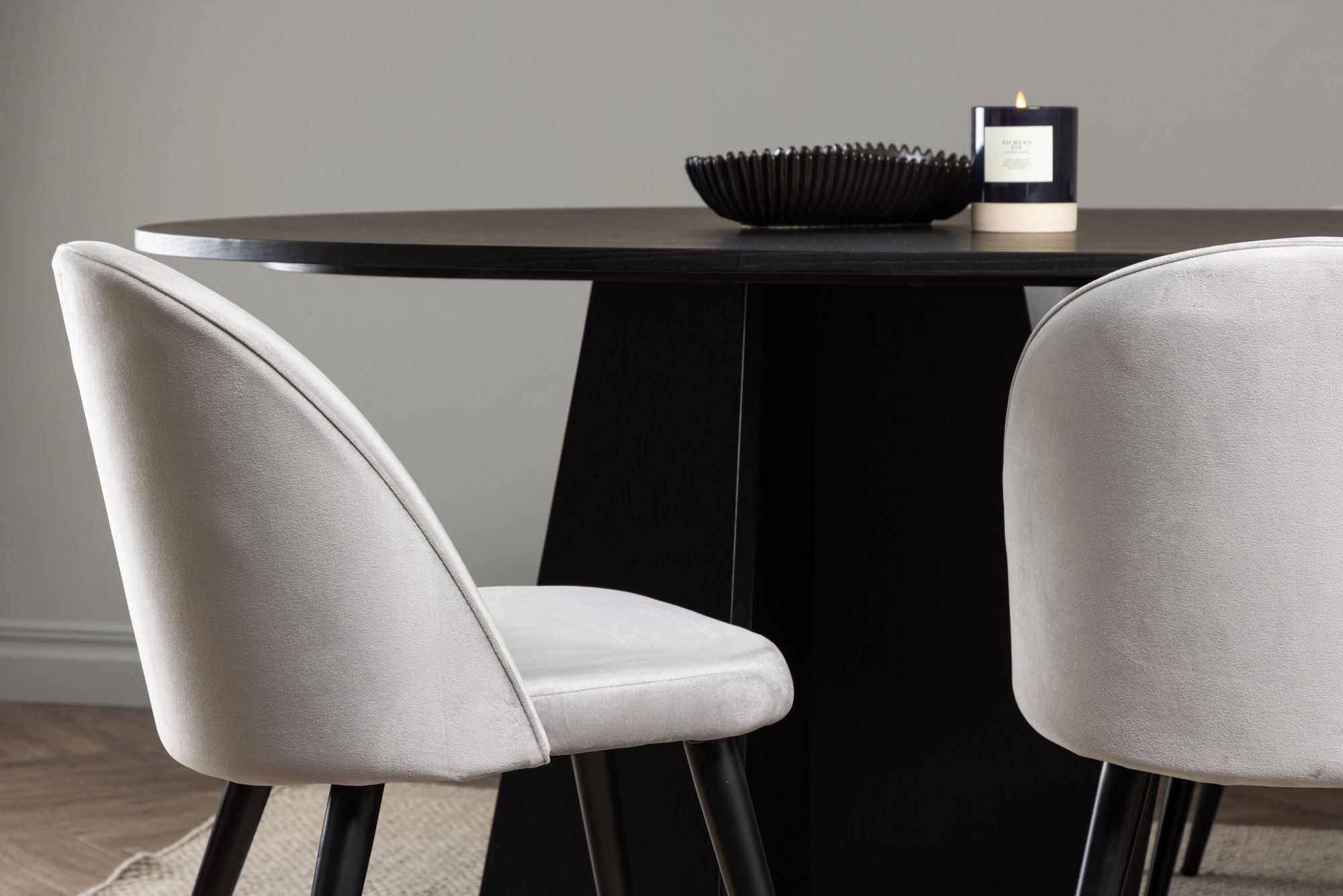 Venture Home Bootcut Oval spisebord - Black / Black Fanéer +Velvet Spisebordsstol - Light Grey / Black _6