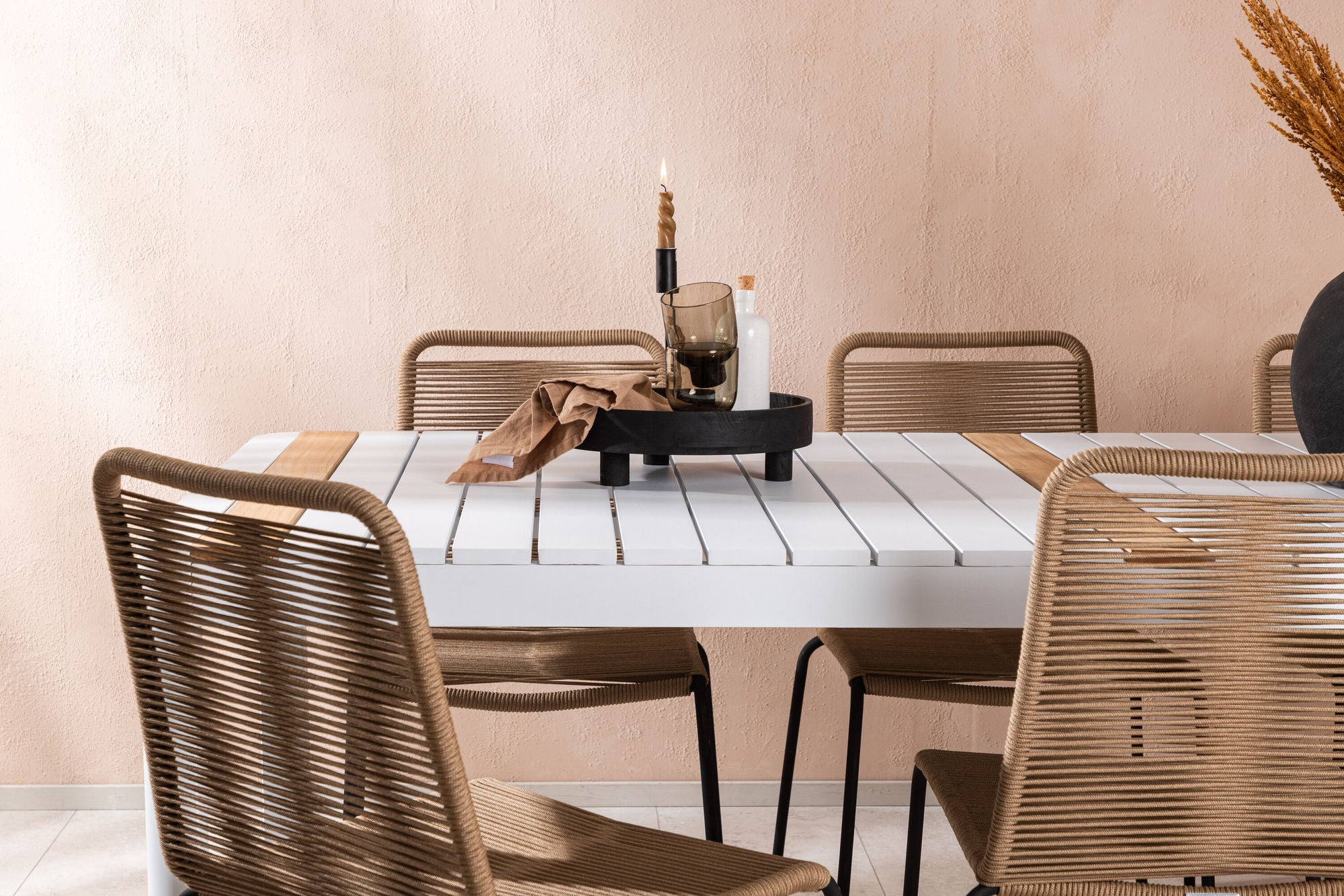 Venture Home Togo - spisebord- White / Teak - Allu / Teak - 200*100 _1+ Lindos Stacking stol - Black Alu / Latte Rope _6