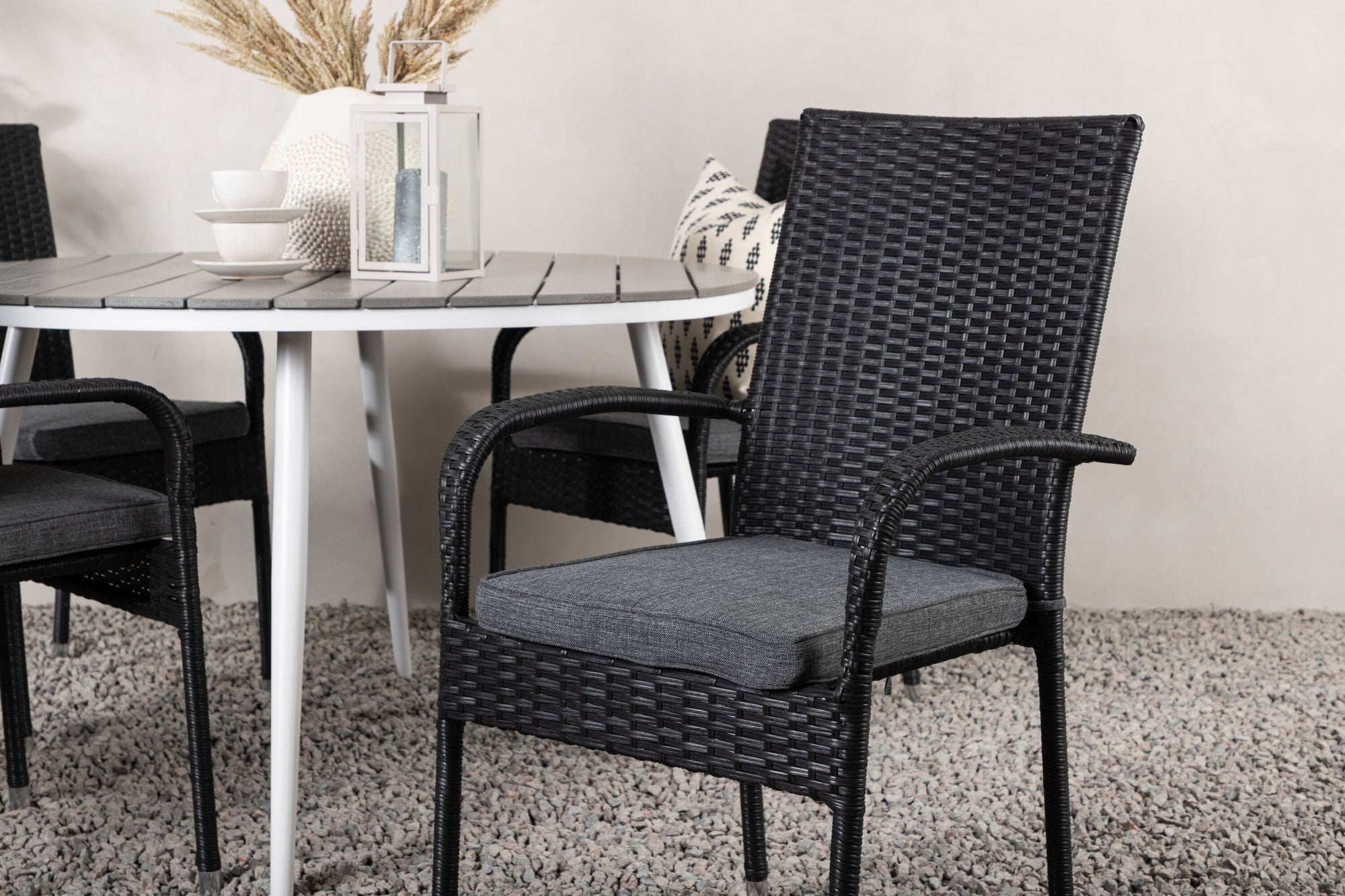 Venture Home Break - spisebord rund- White / Grey - Alu / Aintwood - 120ø _1+ Anna stol - Black _4