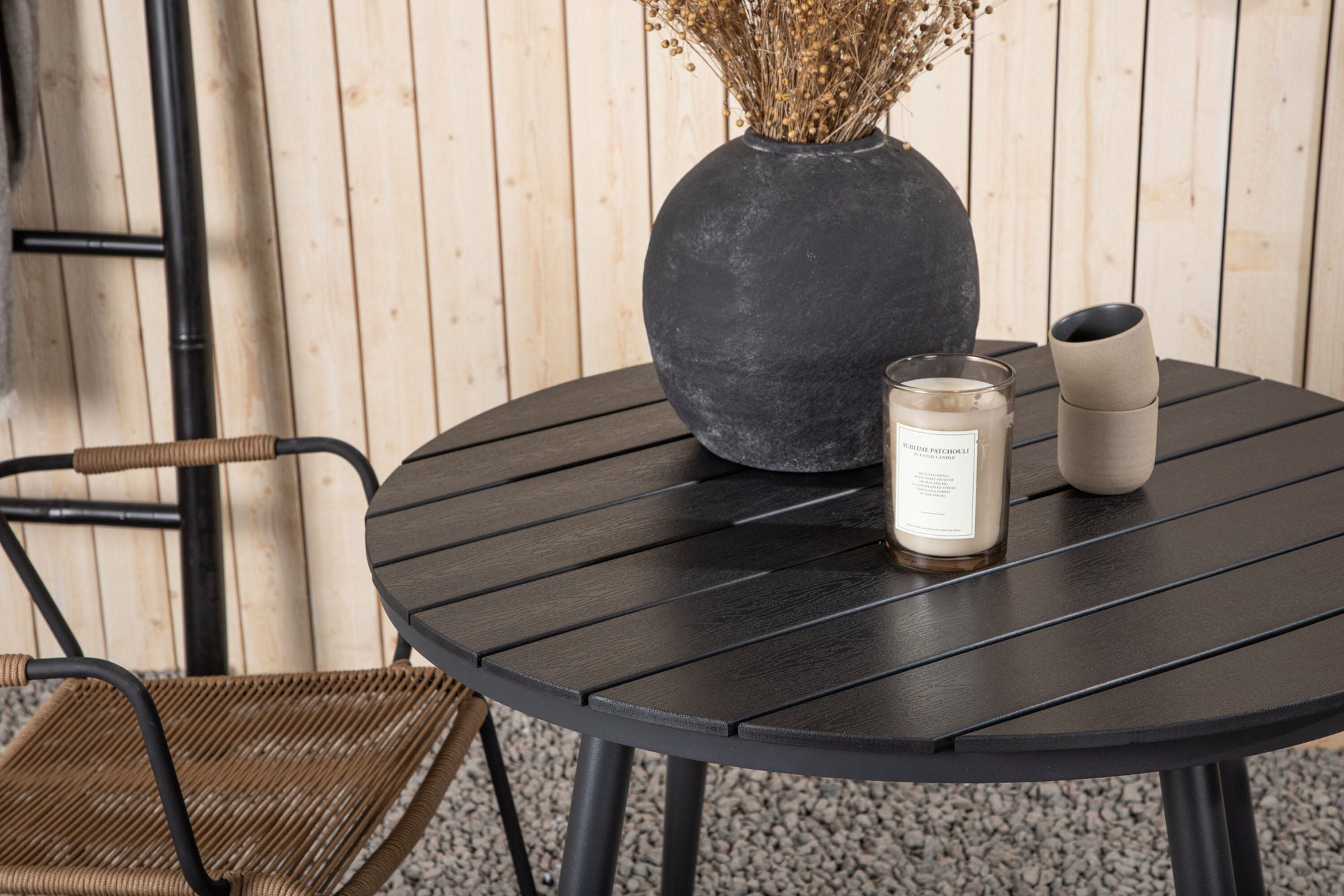 Venture Home Break - spisebord rund- Black / Black - Alu / Aintwood - 90ø _1+ Lindos - Armchair - Black Alu / Latte Rope _2