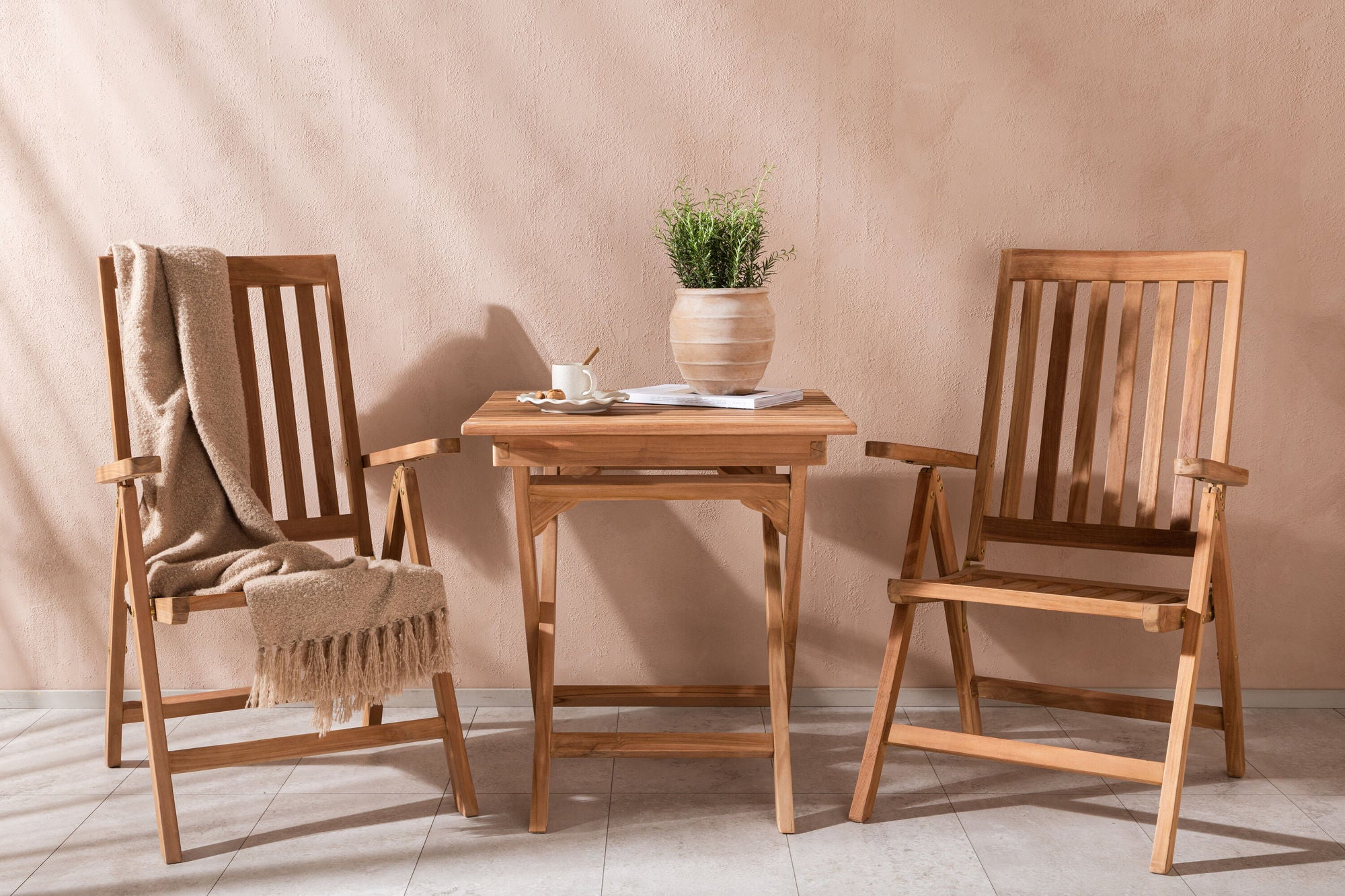Venture Home Ghana - Folding bord- Natural - Teak - 70*70cm _1+ Kenya 5-position Folding stol - Teak _2