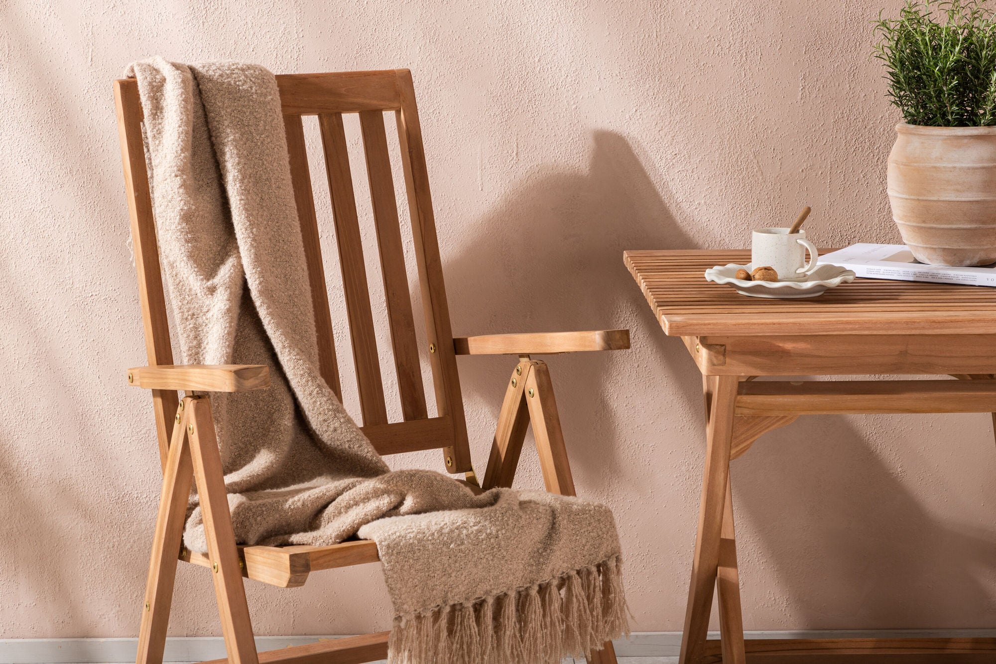 Venture Home Ghana - Folding bord- Natural - Teak - 70*70cm _1+ Kenya 5-position Folding stol - Teak _2