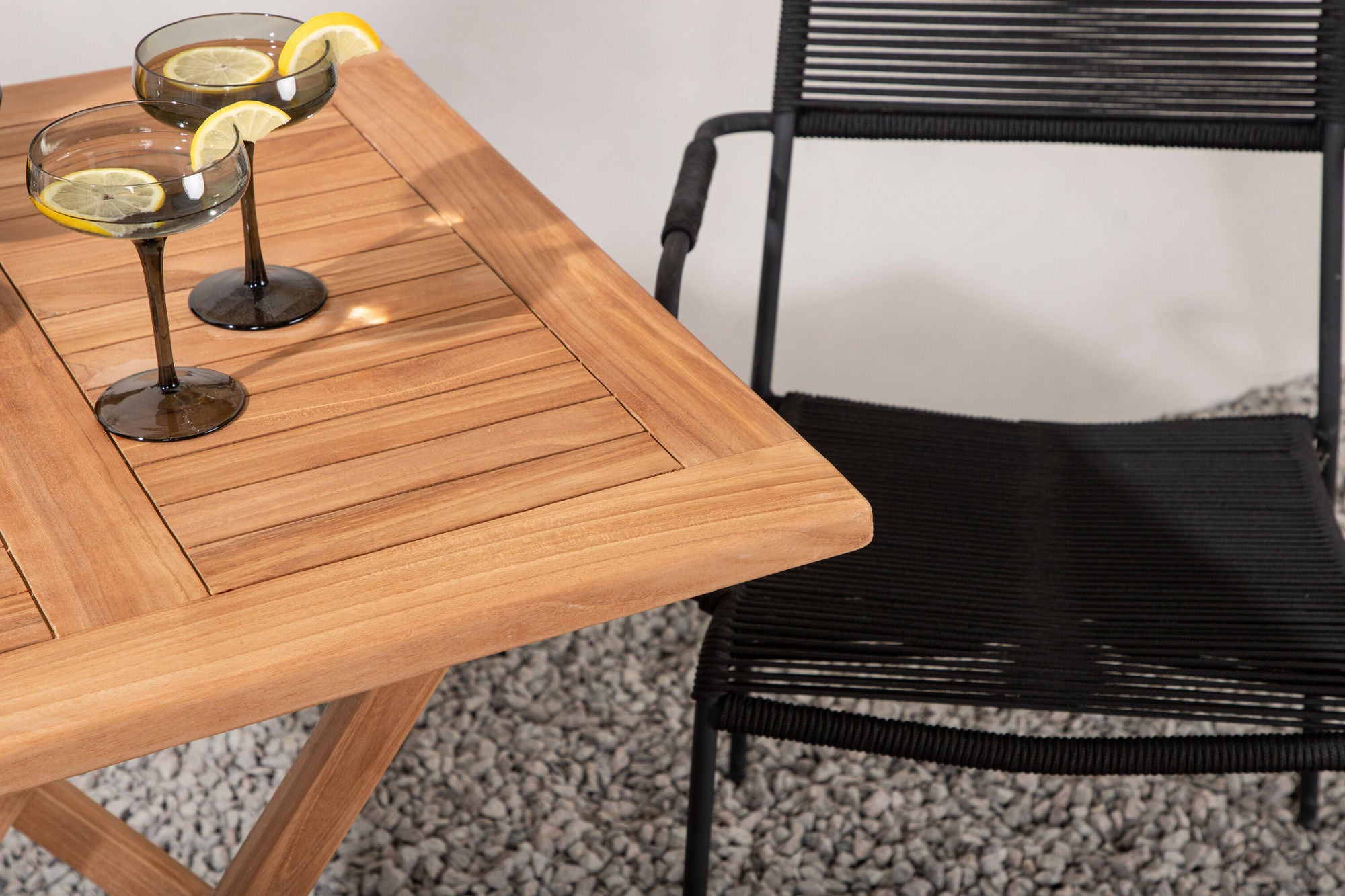 Venture Home Kenya - Folding bord- Natural - Teak - 70*70cm _1+ Lindos Armchair - Black Alu / Black Rope _2