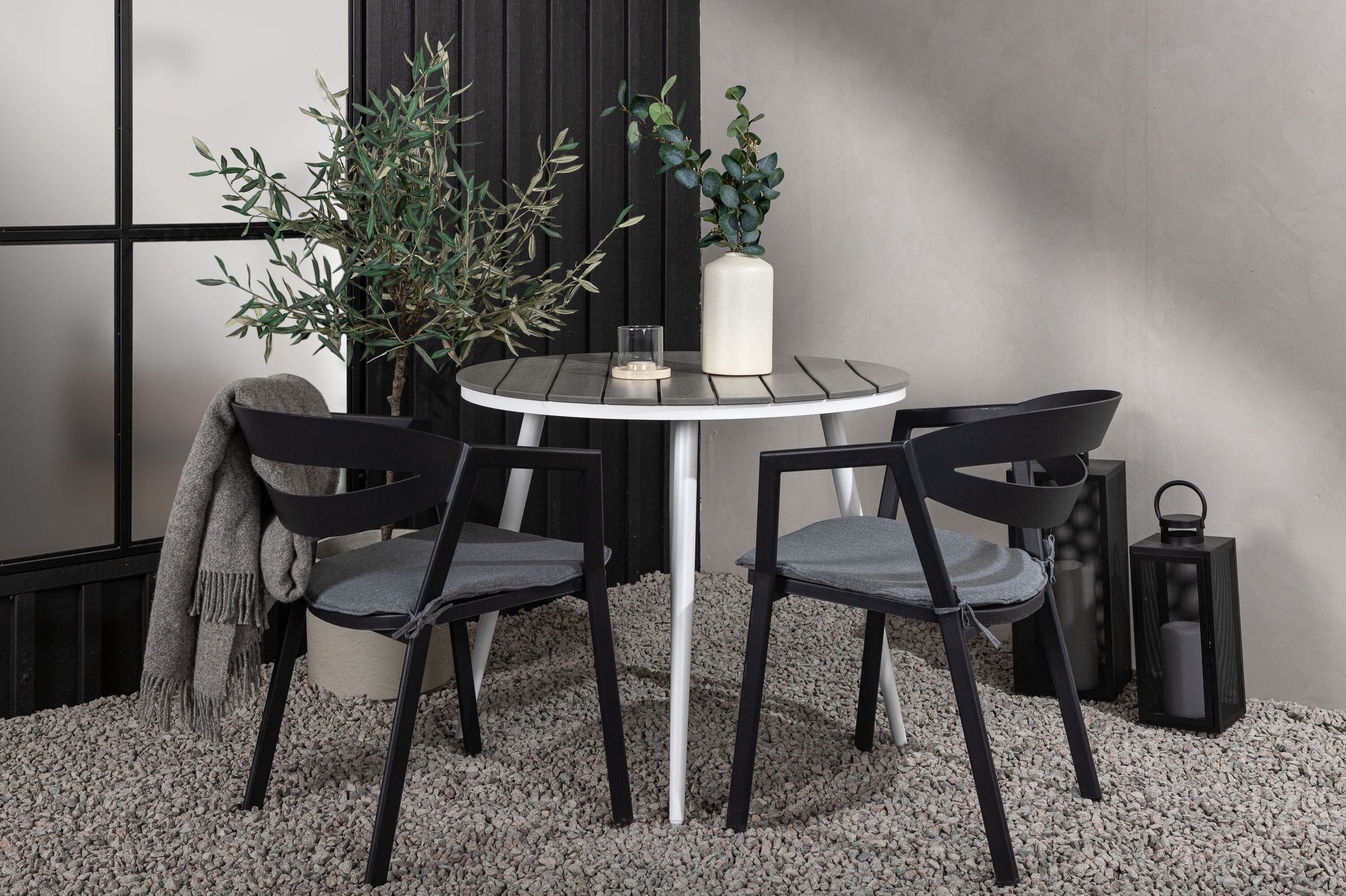 Venture Home Break - spisebord rund- White / Grey - Alu / Aintwood - 90ø _1+ Slit - Spisebordsstol inc Cushion- Black /Grey - Aluminium - _2
