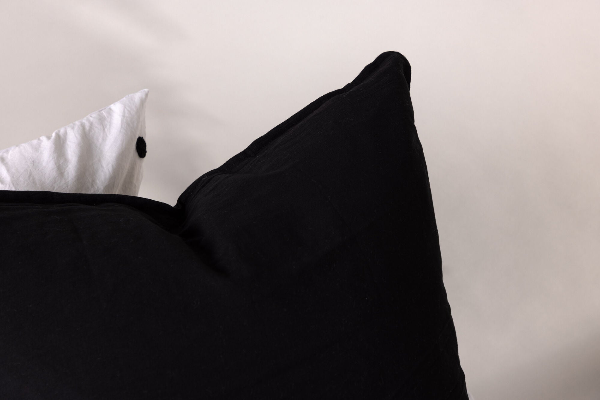 Venture Home Ronja Cushion Cover Washed Cotton - Black 60x60
