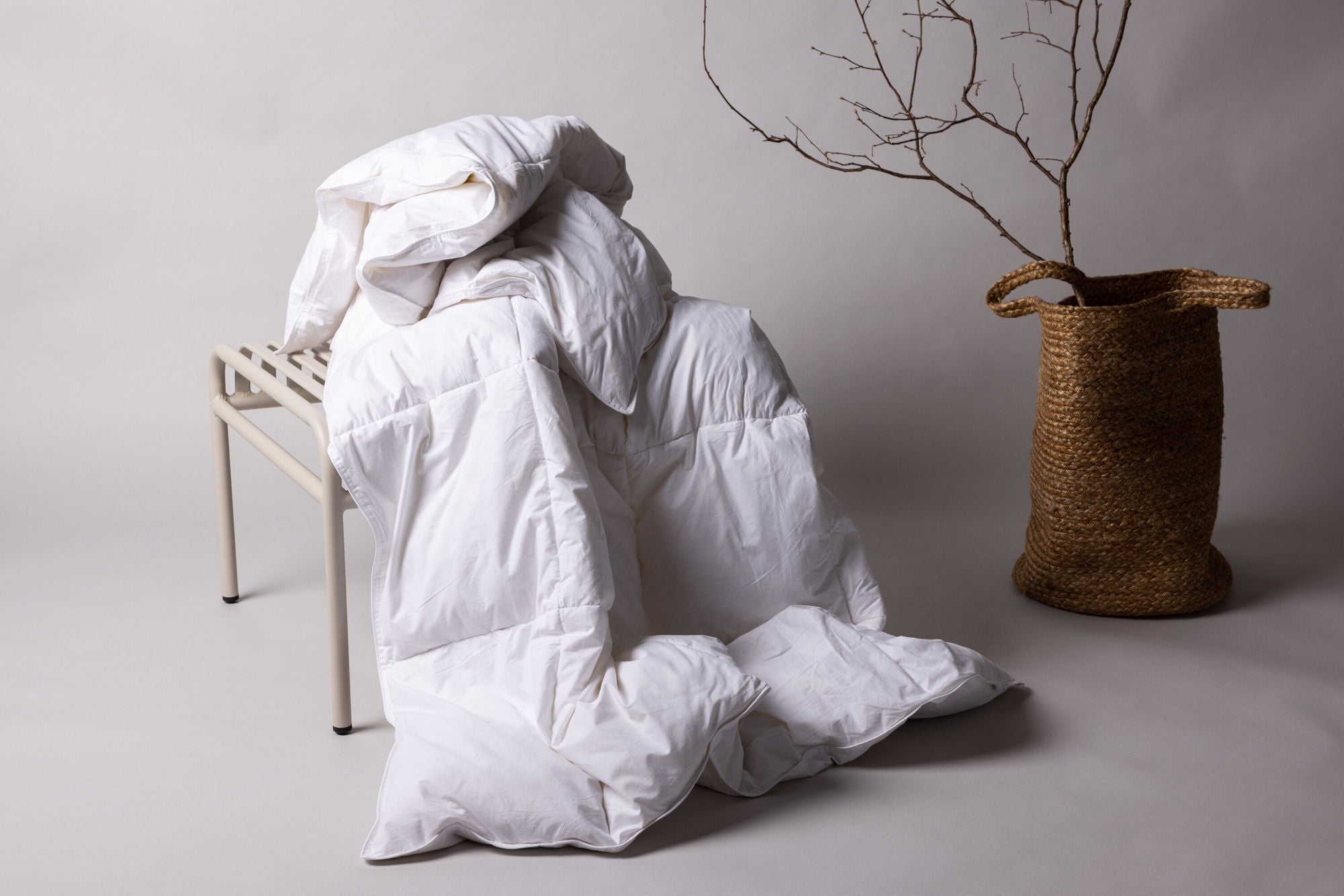 Venture Home Astrid Duvet Cotton Fabric, Feather&Poly Fiber Blending filling 450gsm - White / 200x150