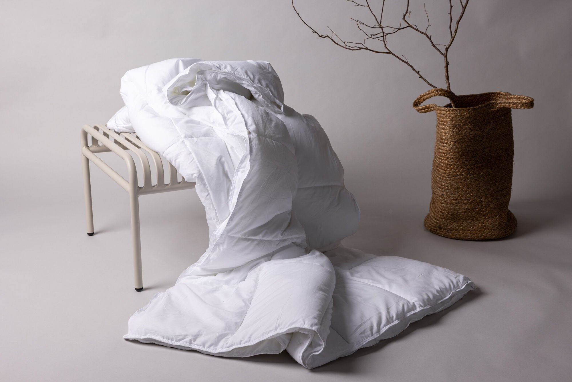 Venture Home Selma Duvet feels like down polyester fiber 150gsm plus 250gsm - White / 200x150