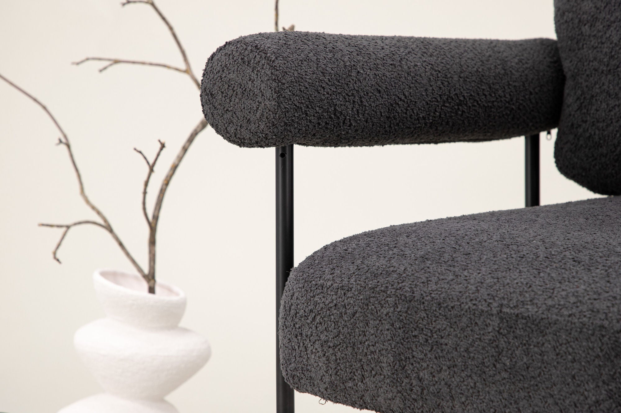 Vind Tillberga x Josefin Lustig - Arm stol - Dark Grey Boucle