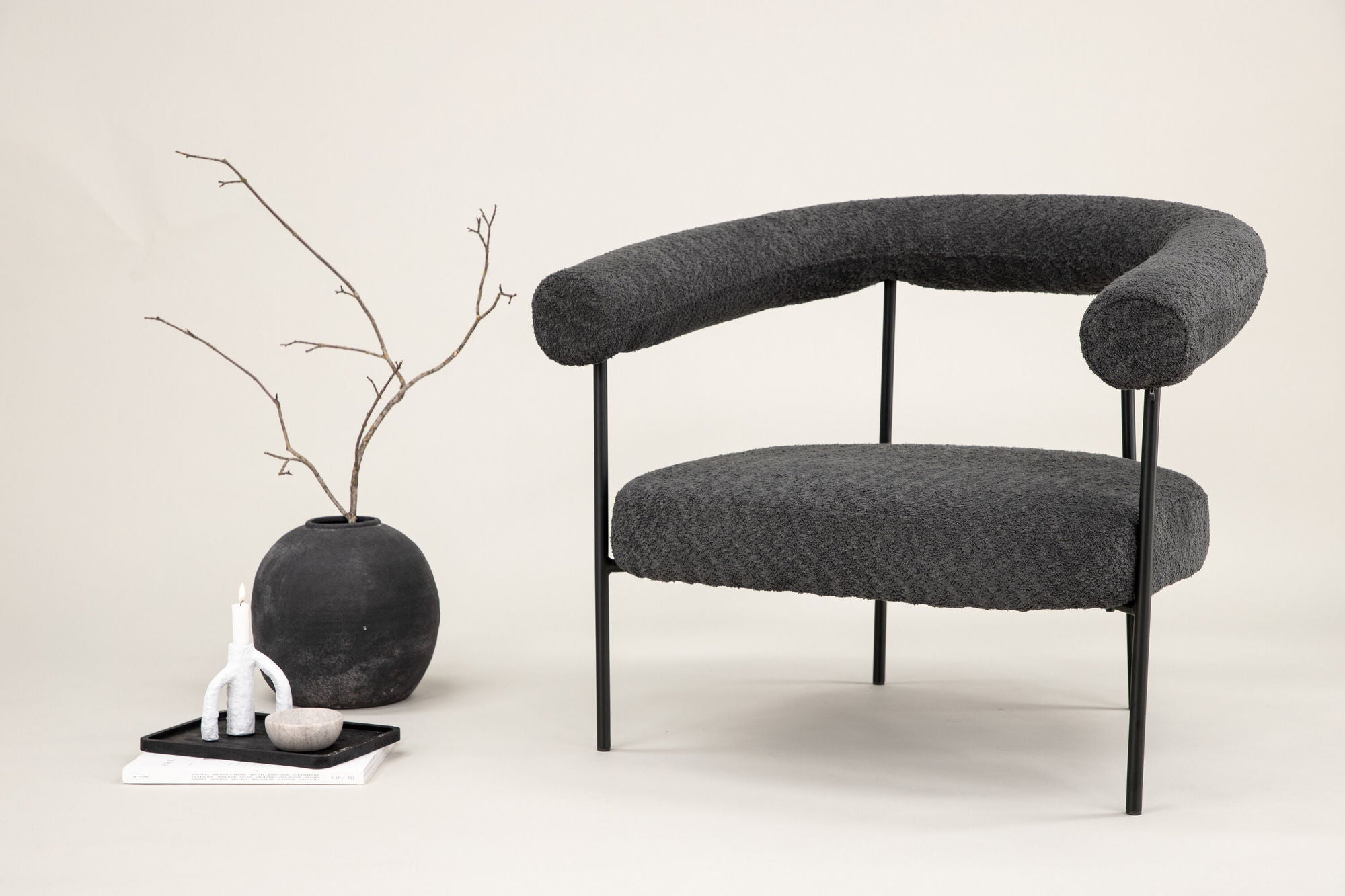 Vind Hökåsen x Josefin Lustig - Arm stol - Dark Grey Boucle