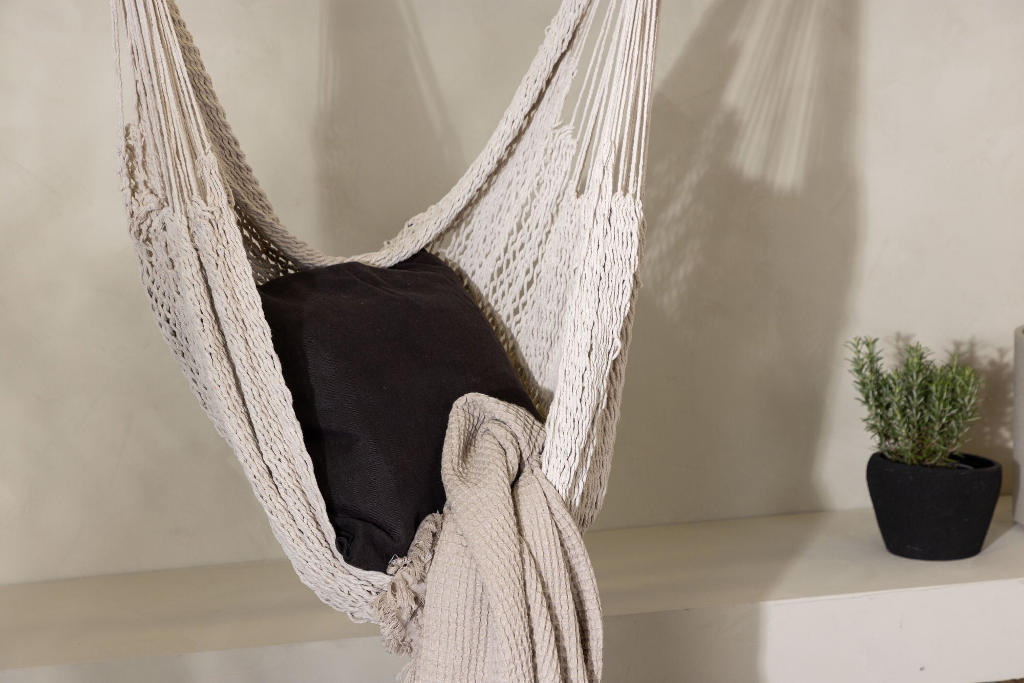 Venture Home Kalino Swing Fabric - Offwhite /