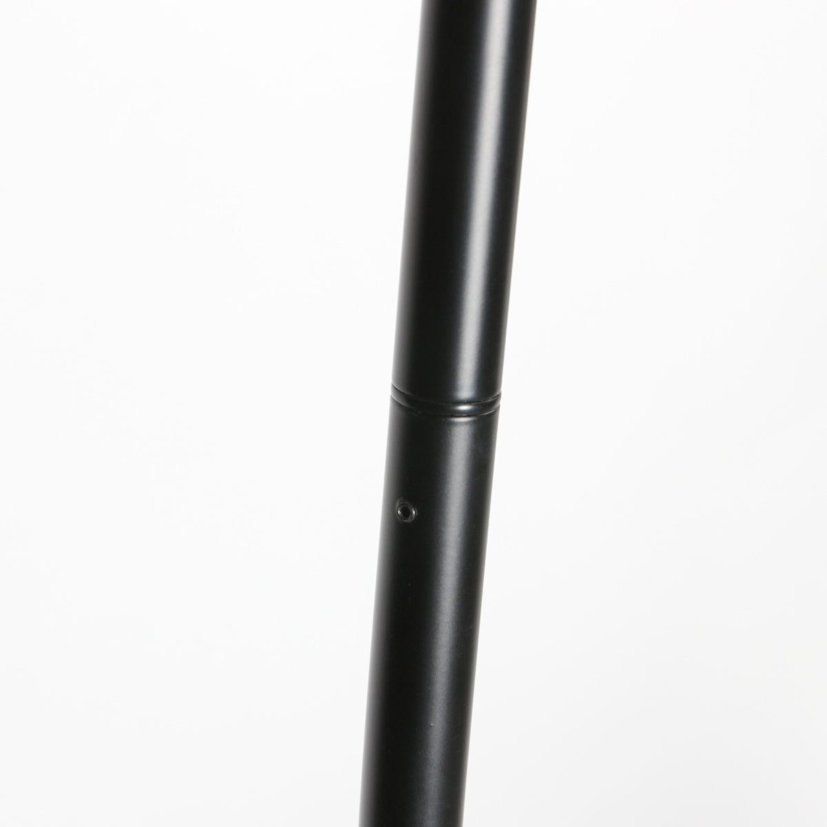 Gulvlampe Curve 4520ZW - sort buelampe med beige stofskærm